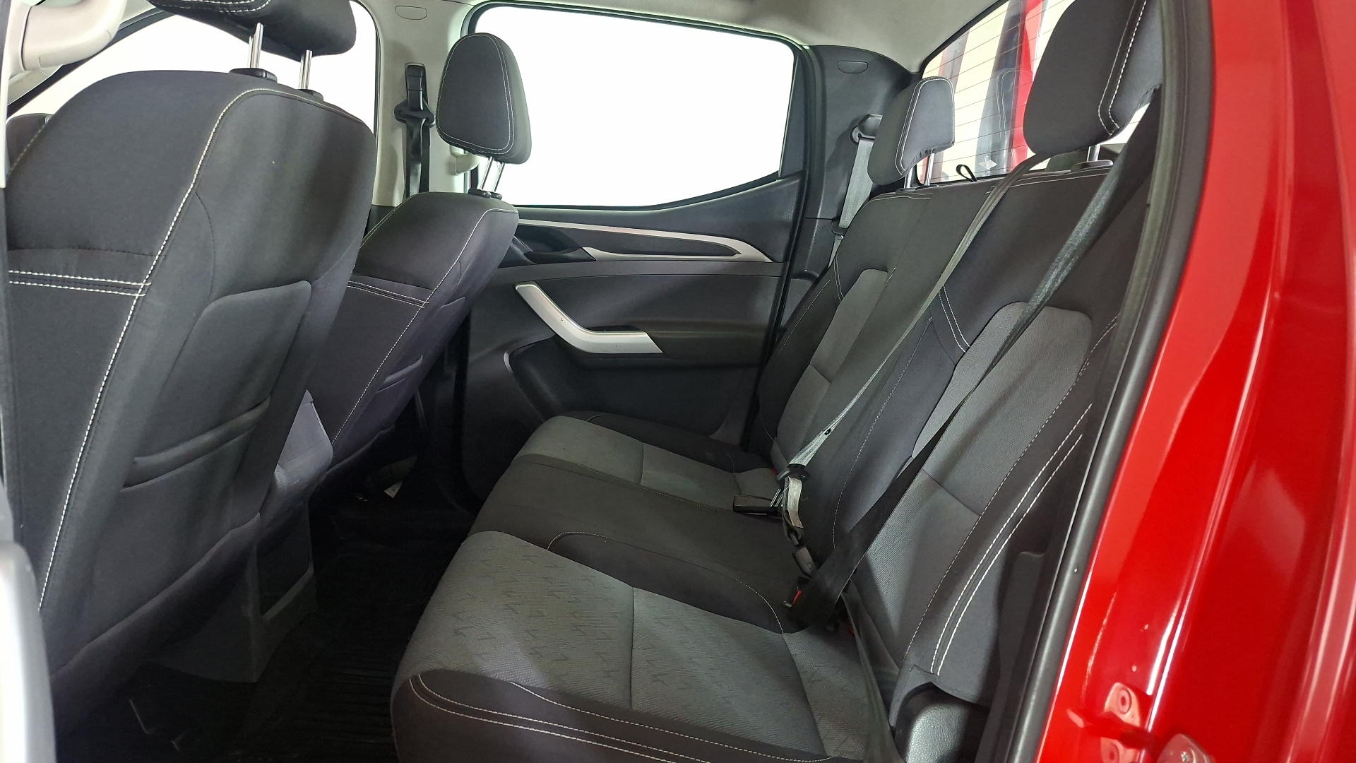Maxus T60 — foto 13 de 15