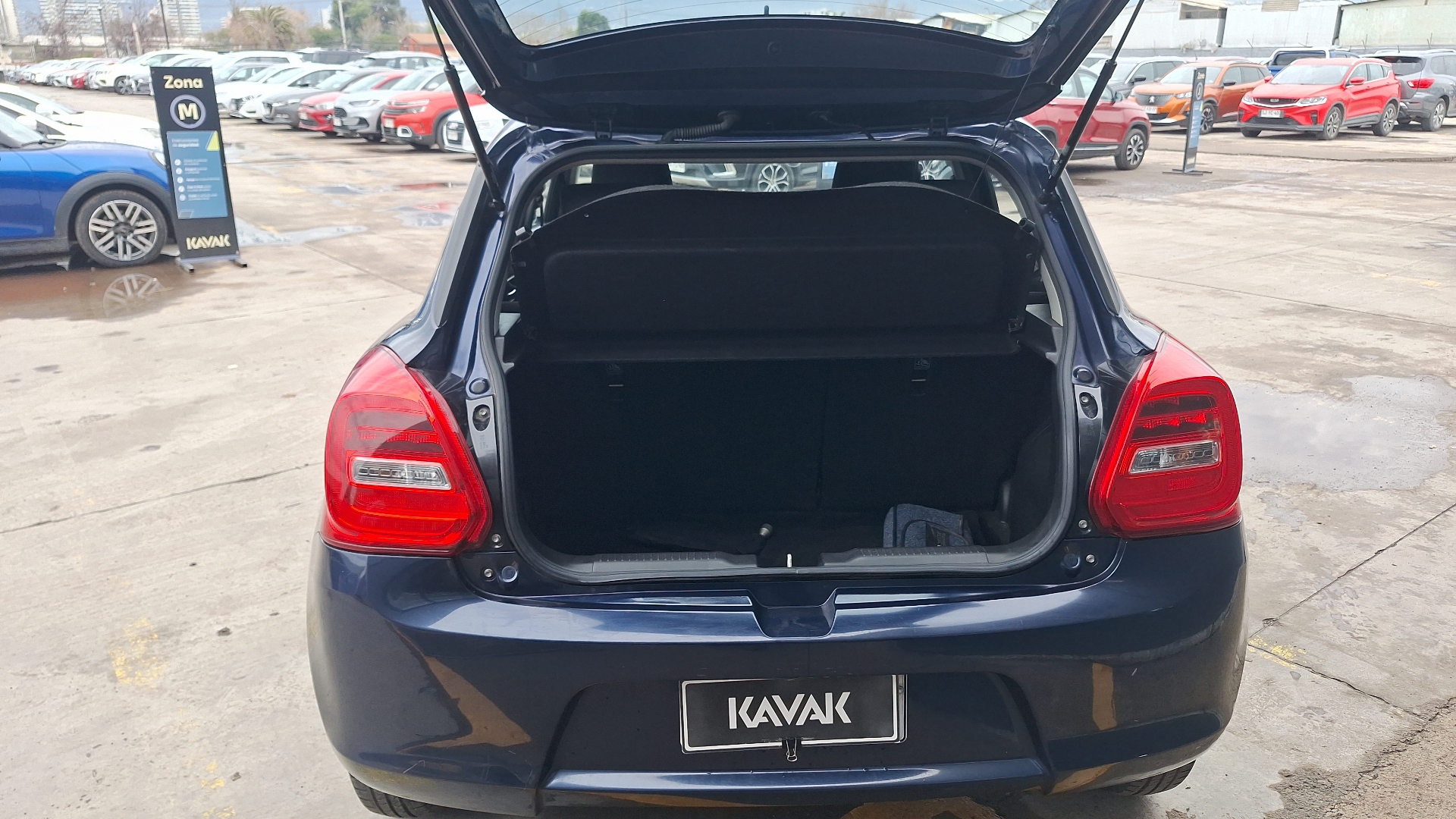 Suzuki Swift — foto 4 de 14