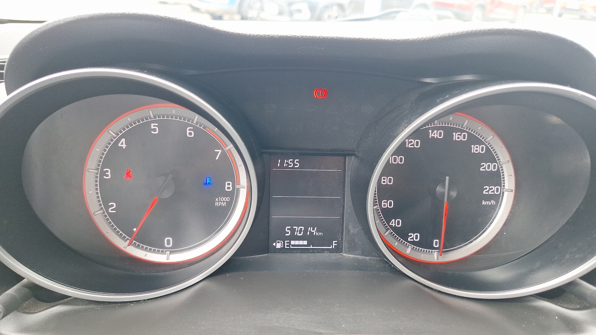 Suzuki Swift — foto 9 de 14