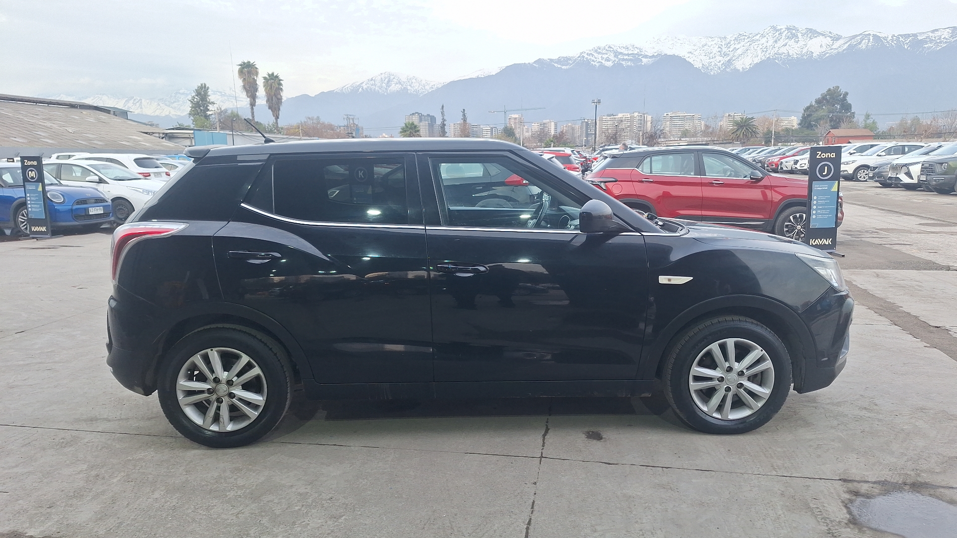 SsangYong Tivoli — foto 5 de 14