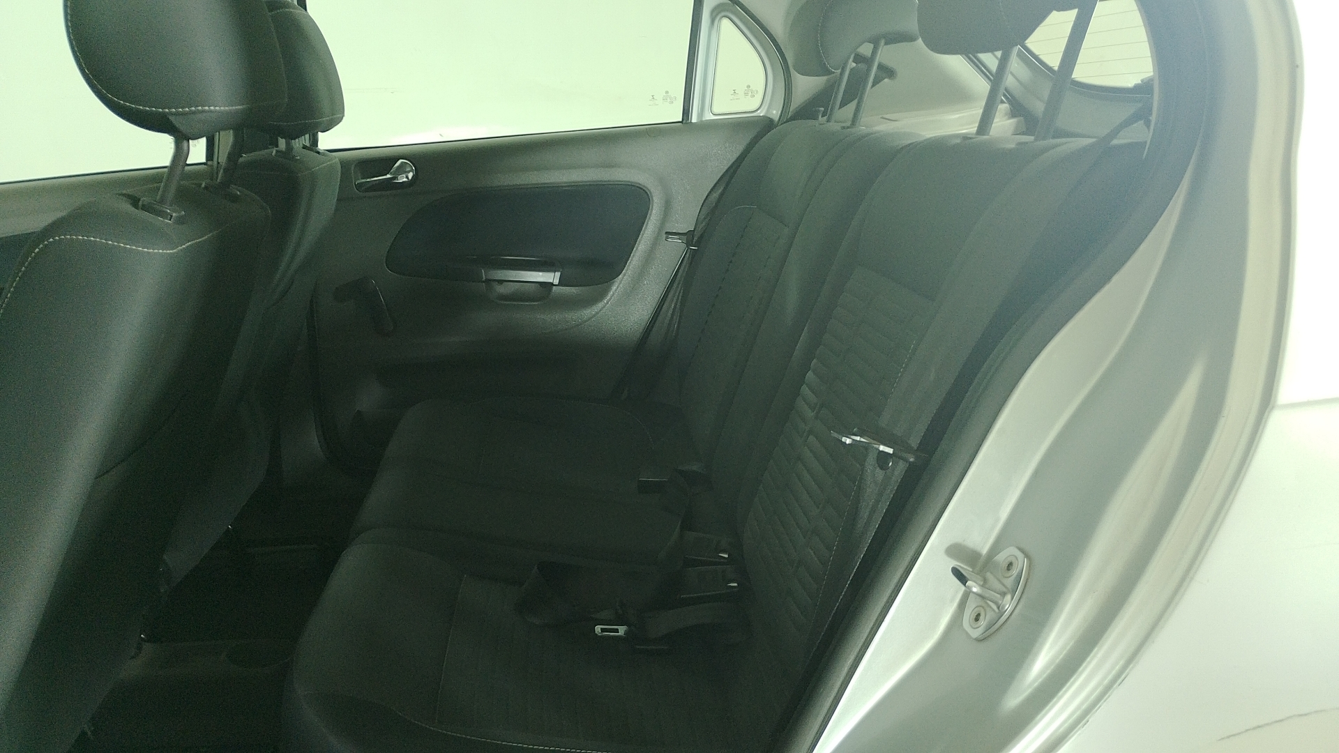 Volkswagen Gol — foto 13 de 15