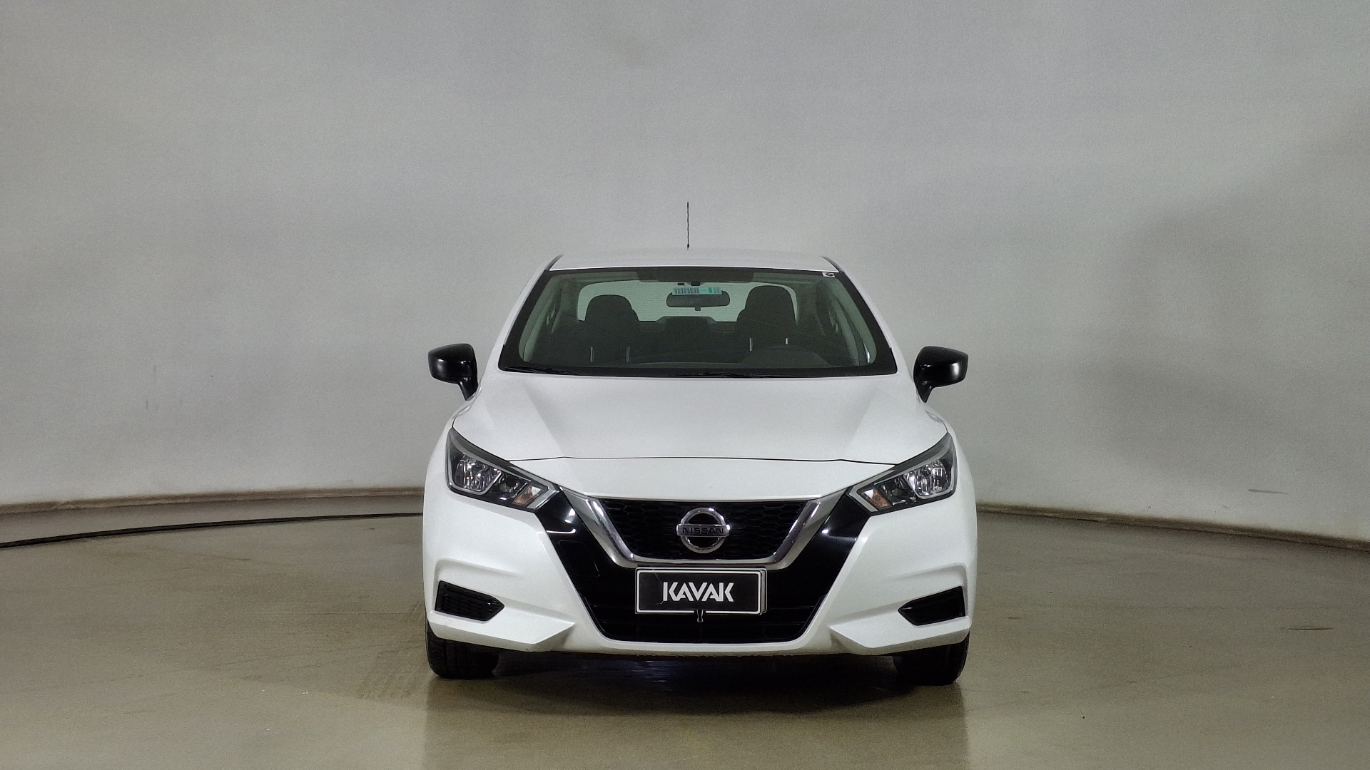 Nissan Versa — foto 2 de 15