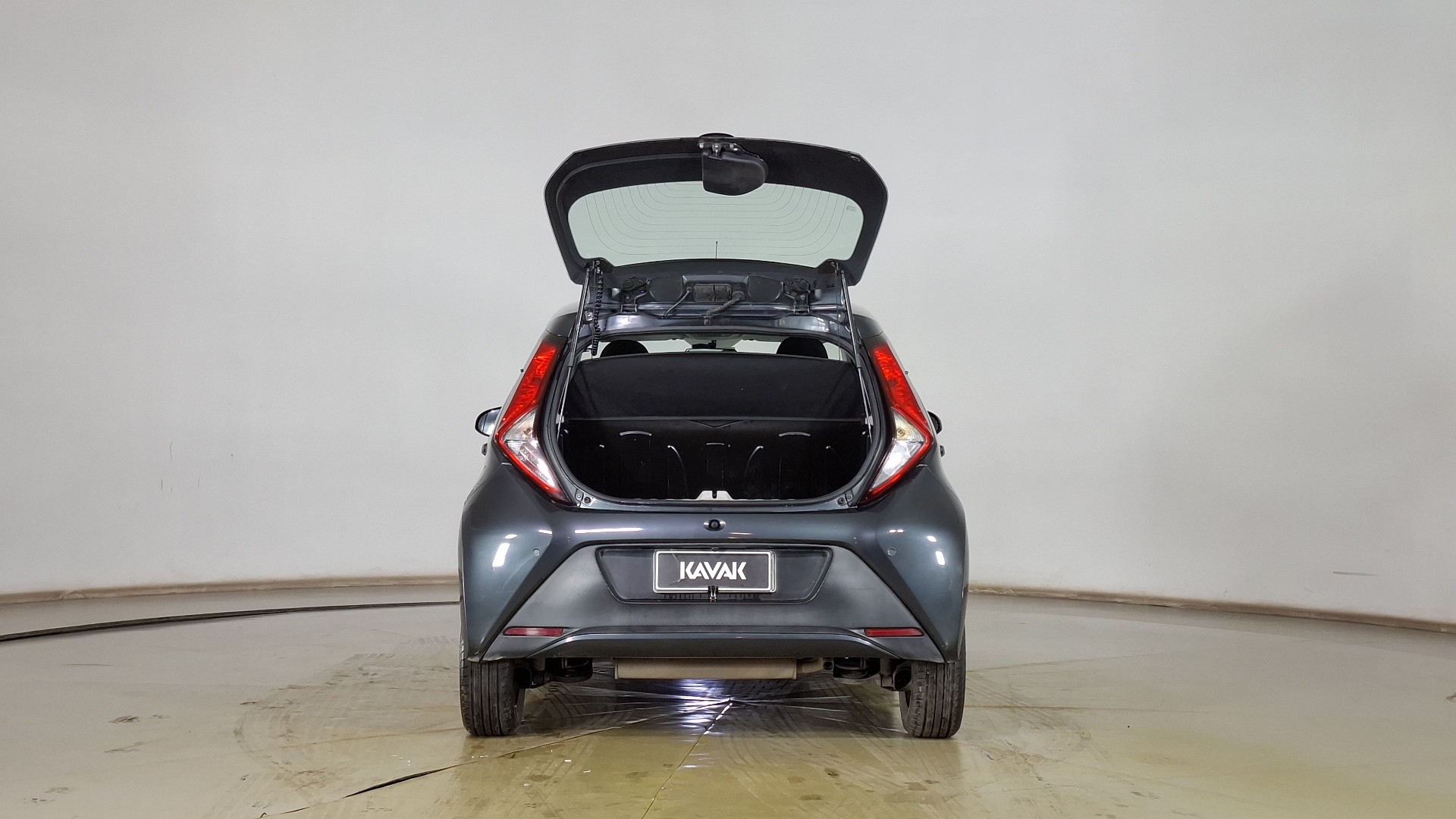 Toyota Aygo — foto 6 de 16