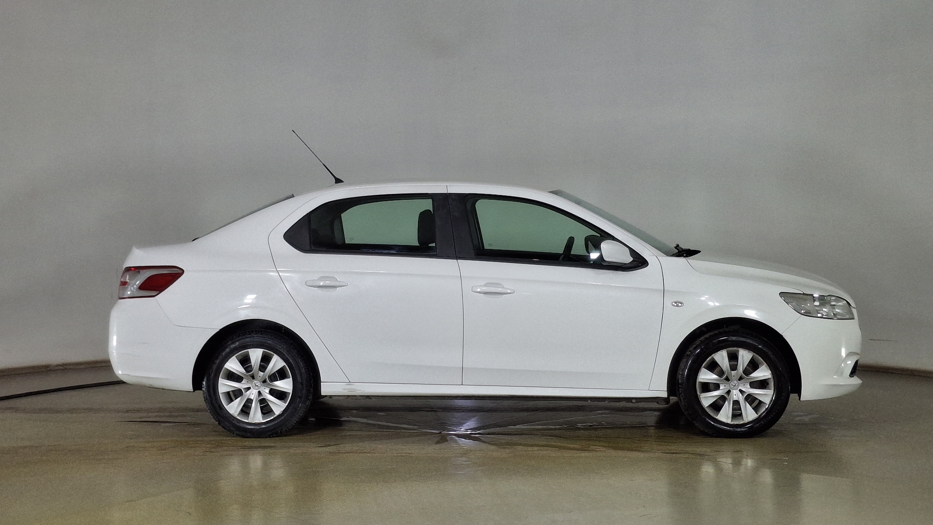 Peugeot 301 — foto 4 de 15