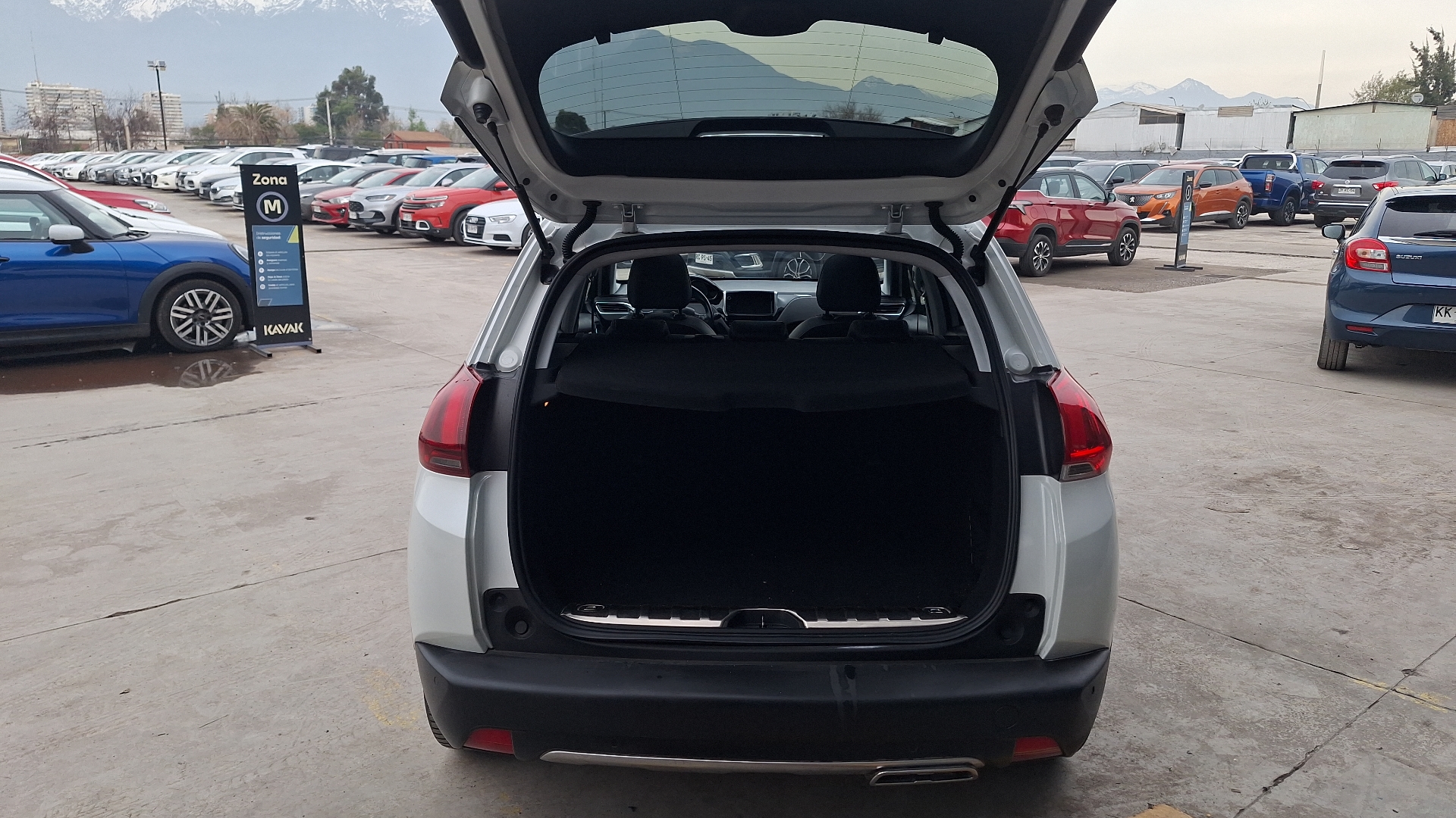 Peugeot 2008 — foto 4 de 16