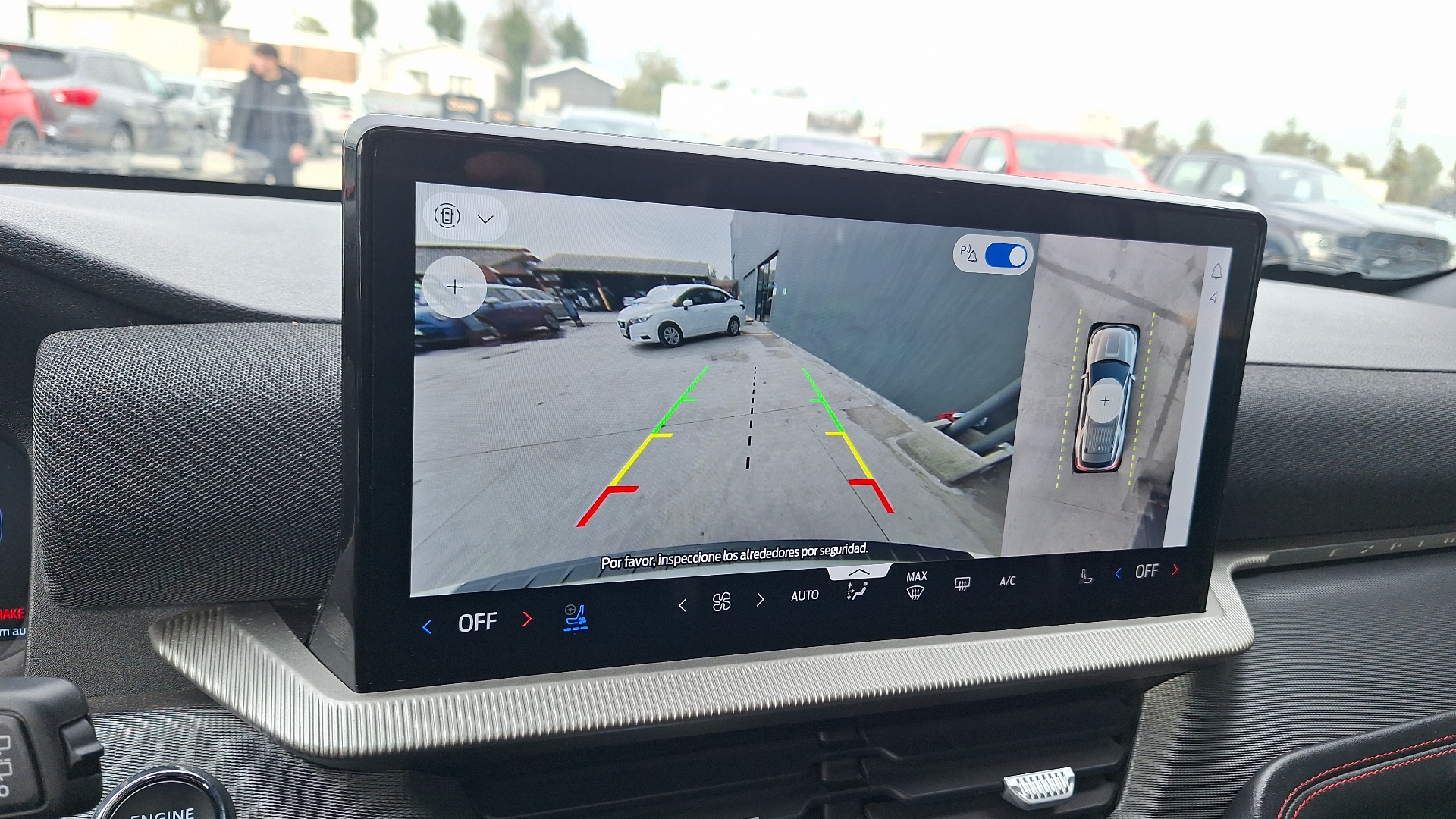 Ford Explorer — foto 12 de 17