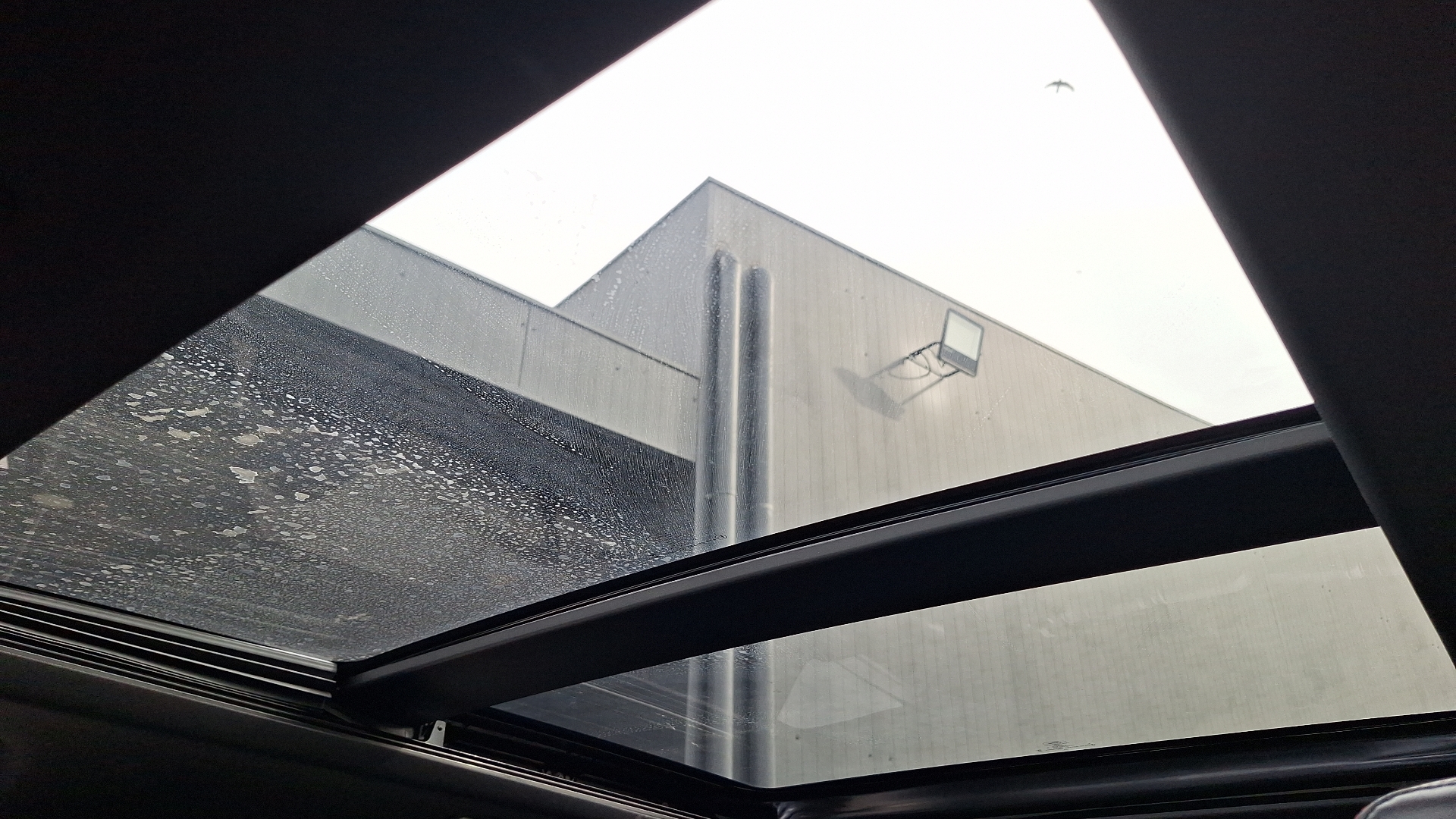 Ford Explorer — foto 13 de 17