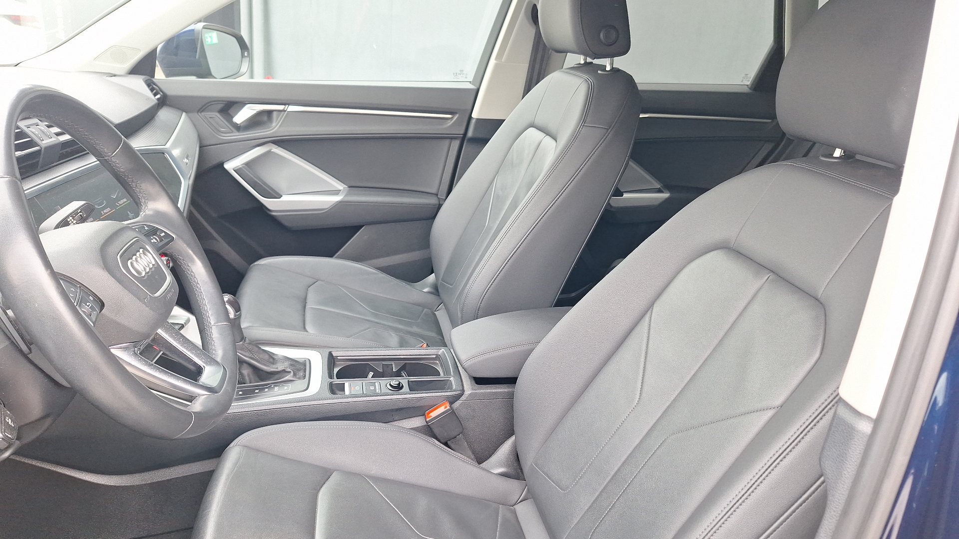 Audi Q3 — foto 14 de 15