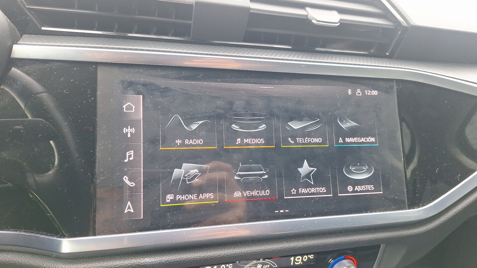 Audi Q3 — foto 10 de 15