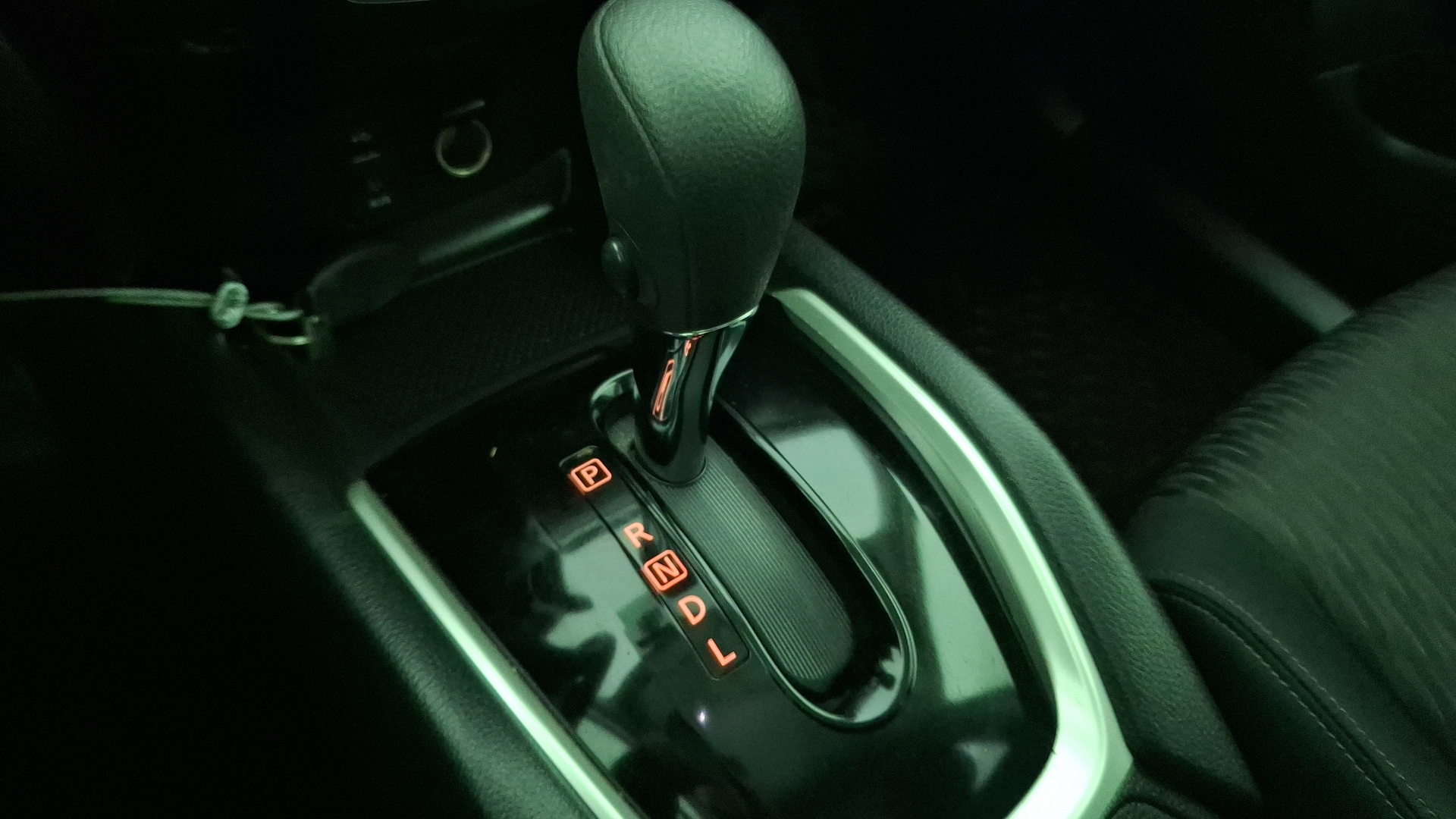 Nissan X-Trail — foto 11 de 16