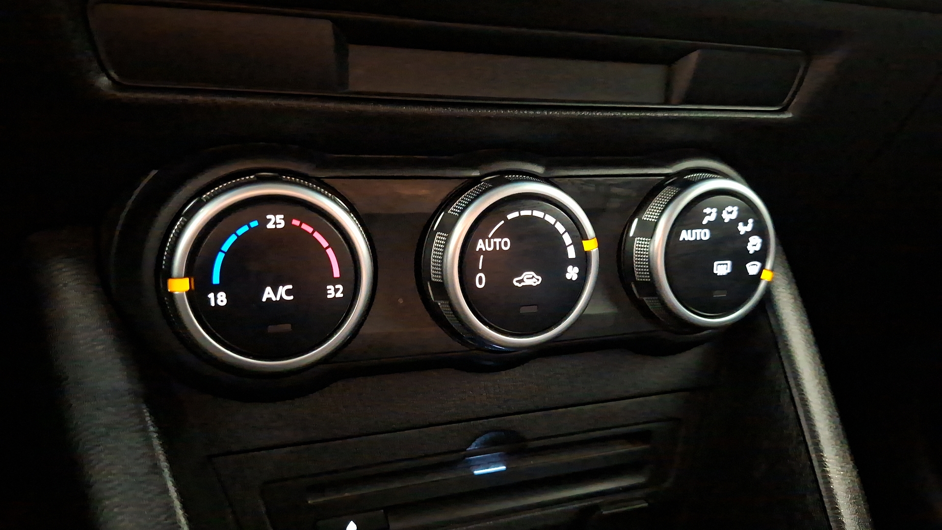 Mazda CX-3 — foto 15 de 16
