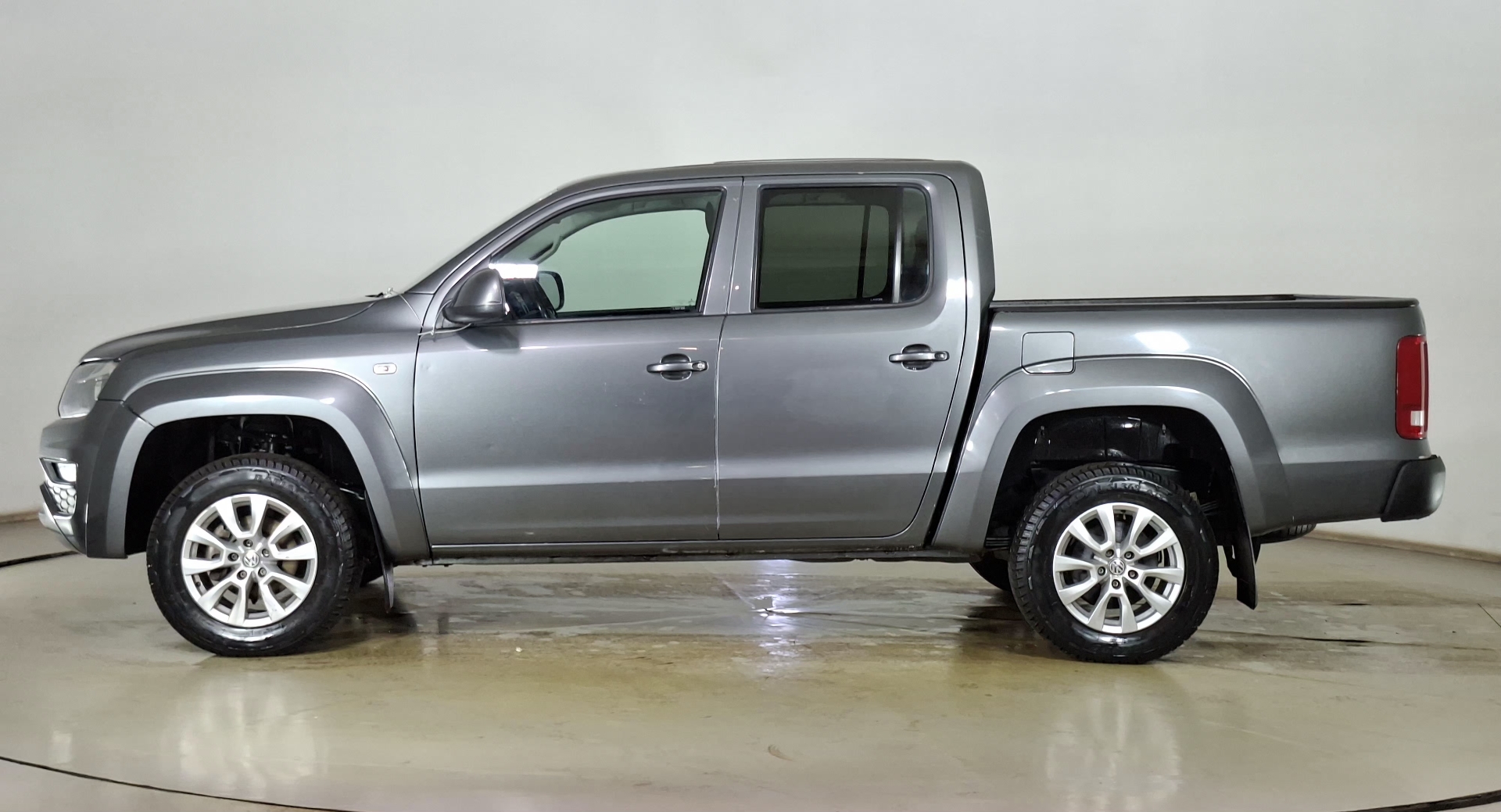 Volkswagen Amarok — foto 7 de 15