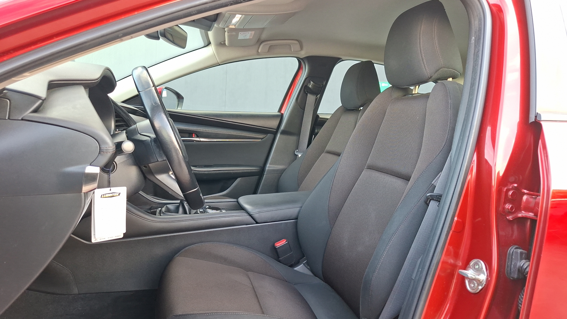 Mazda 3 — foto 13 de 15