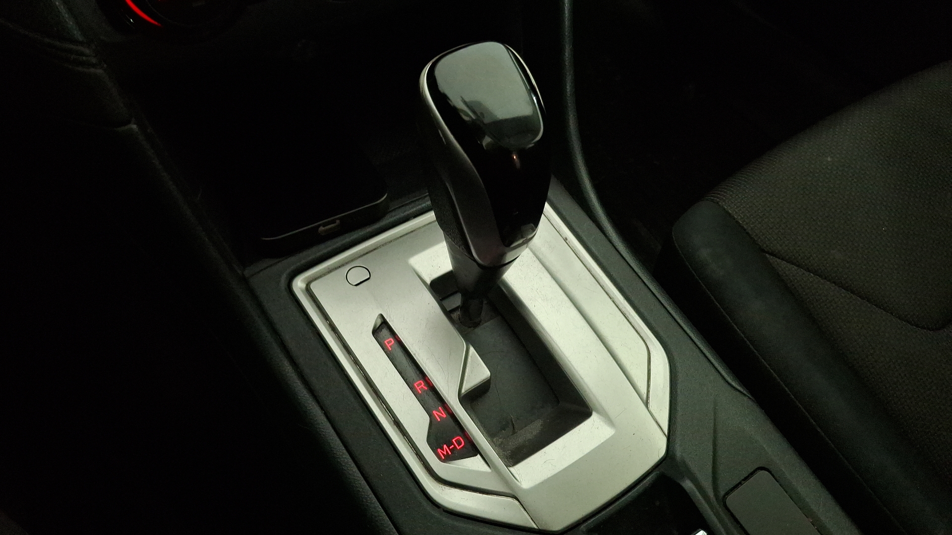 Subaru Impreza — foto 11 de 16