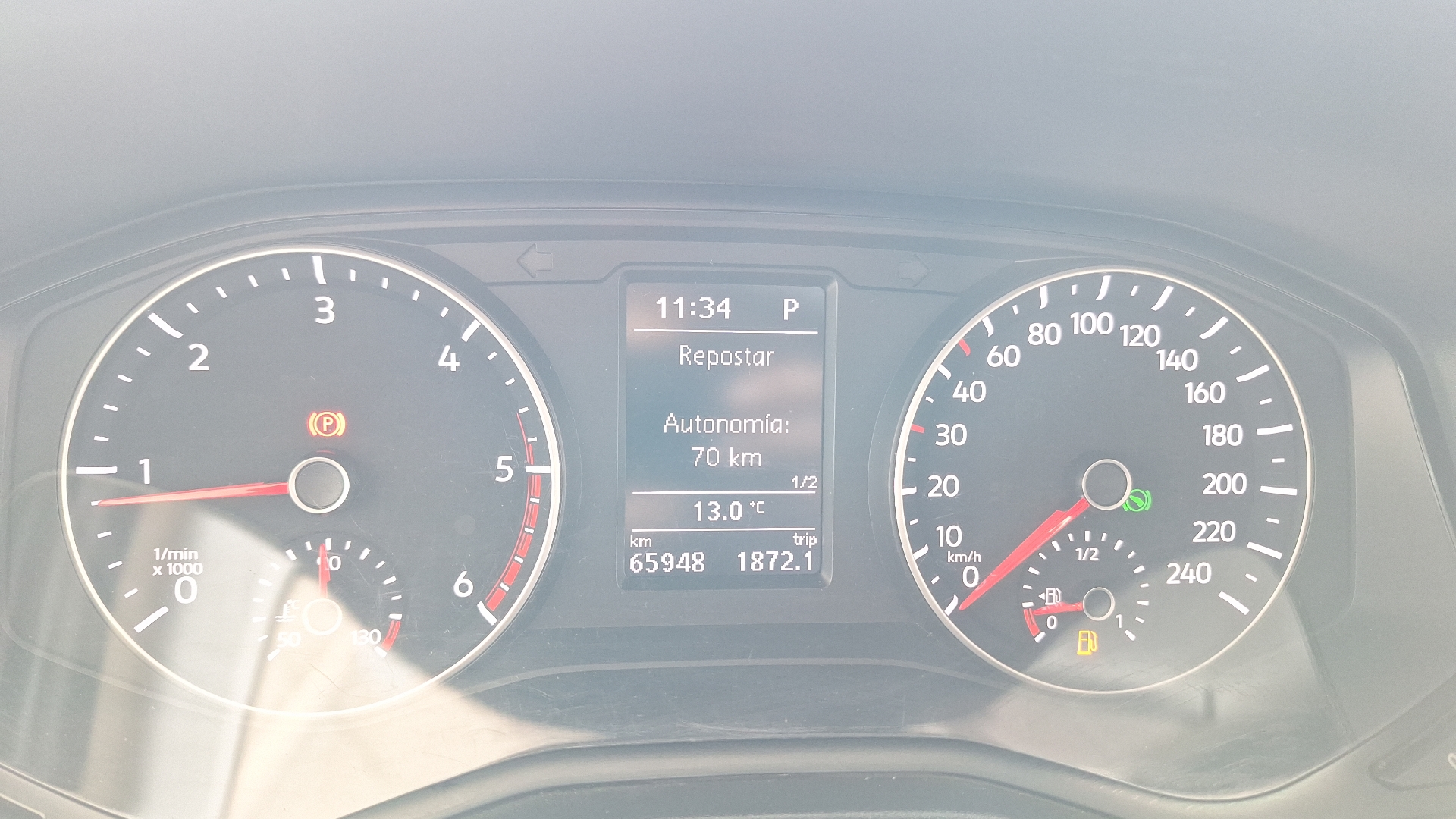 Volkswagen Amarok — foto 9 de 14