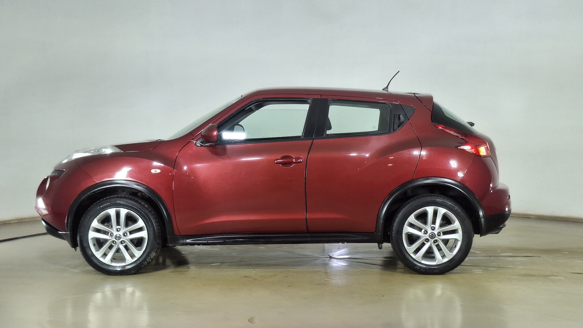 Nissan Juke — foto 7 de 16