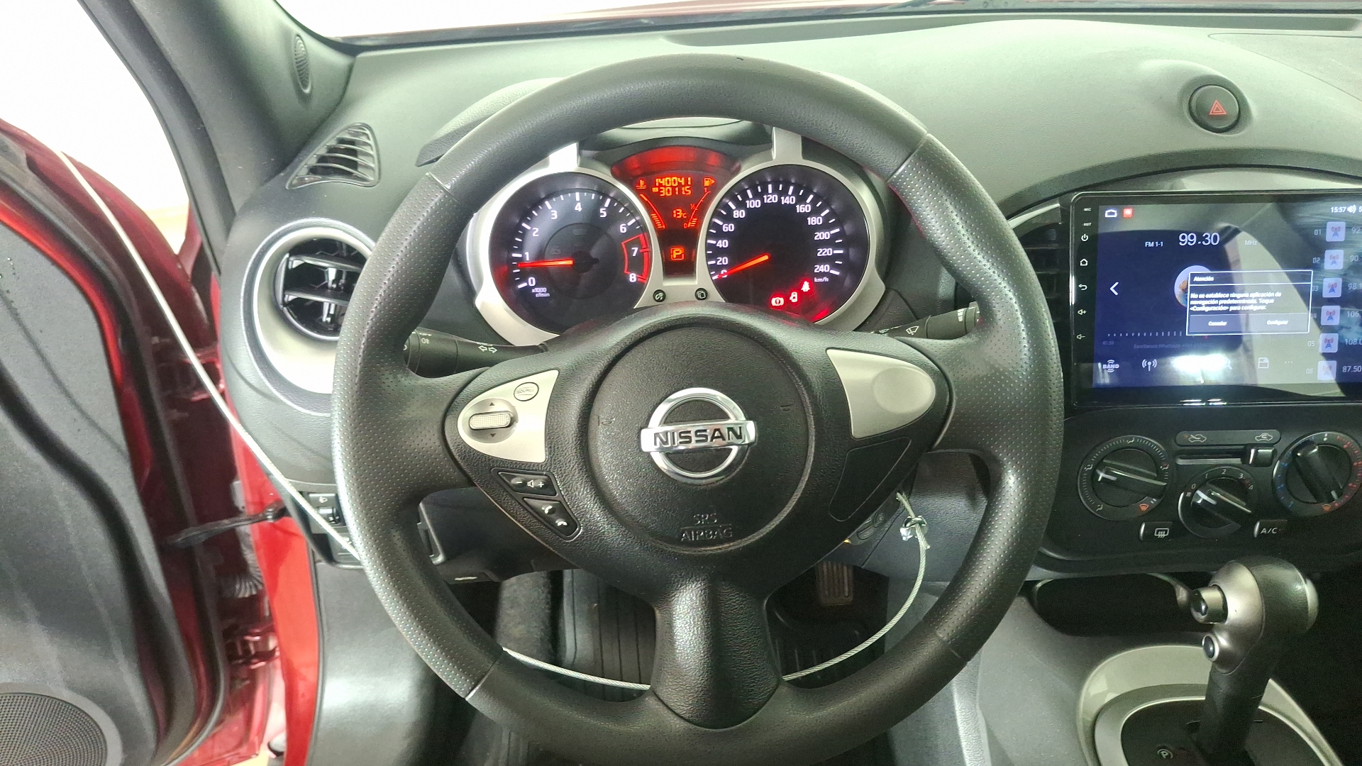 Nissan Juke — foto 8 de 16