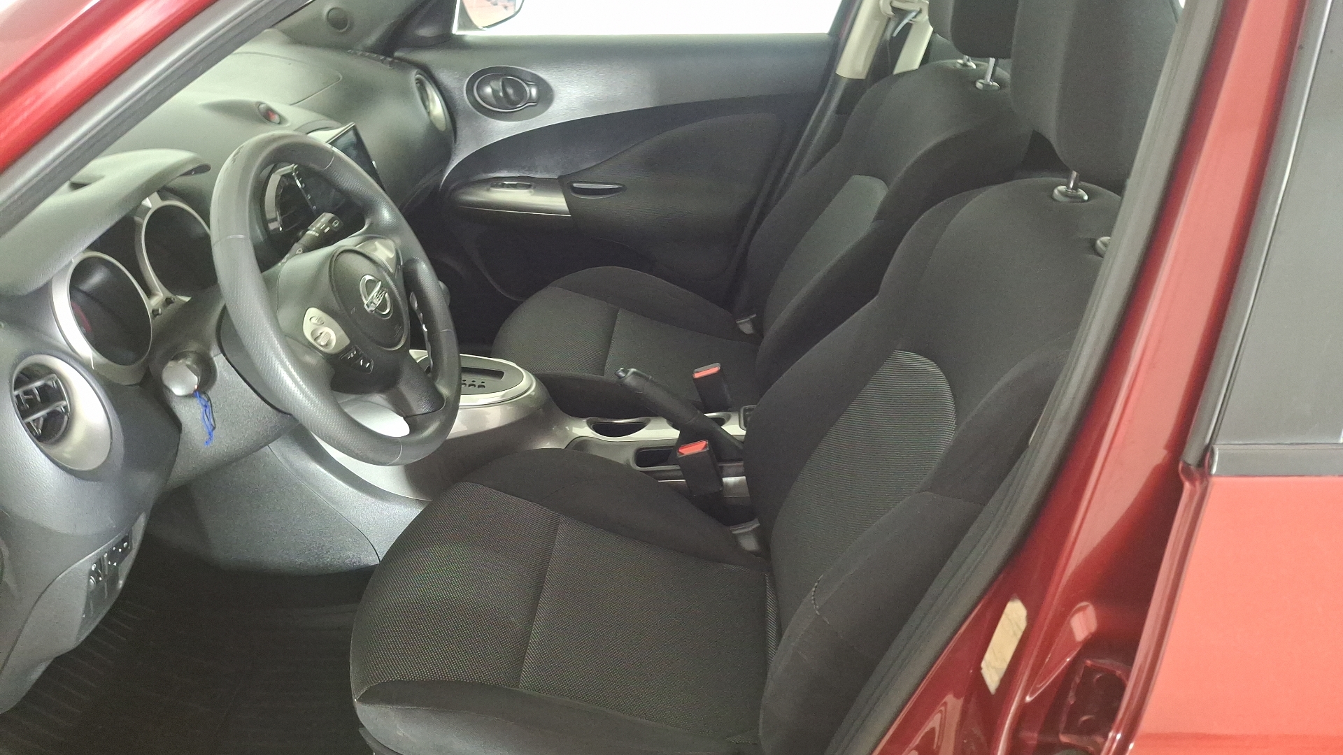 Nissan Juke — foto 13 de 16