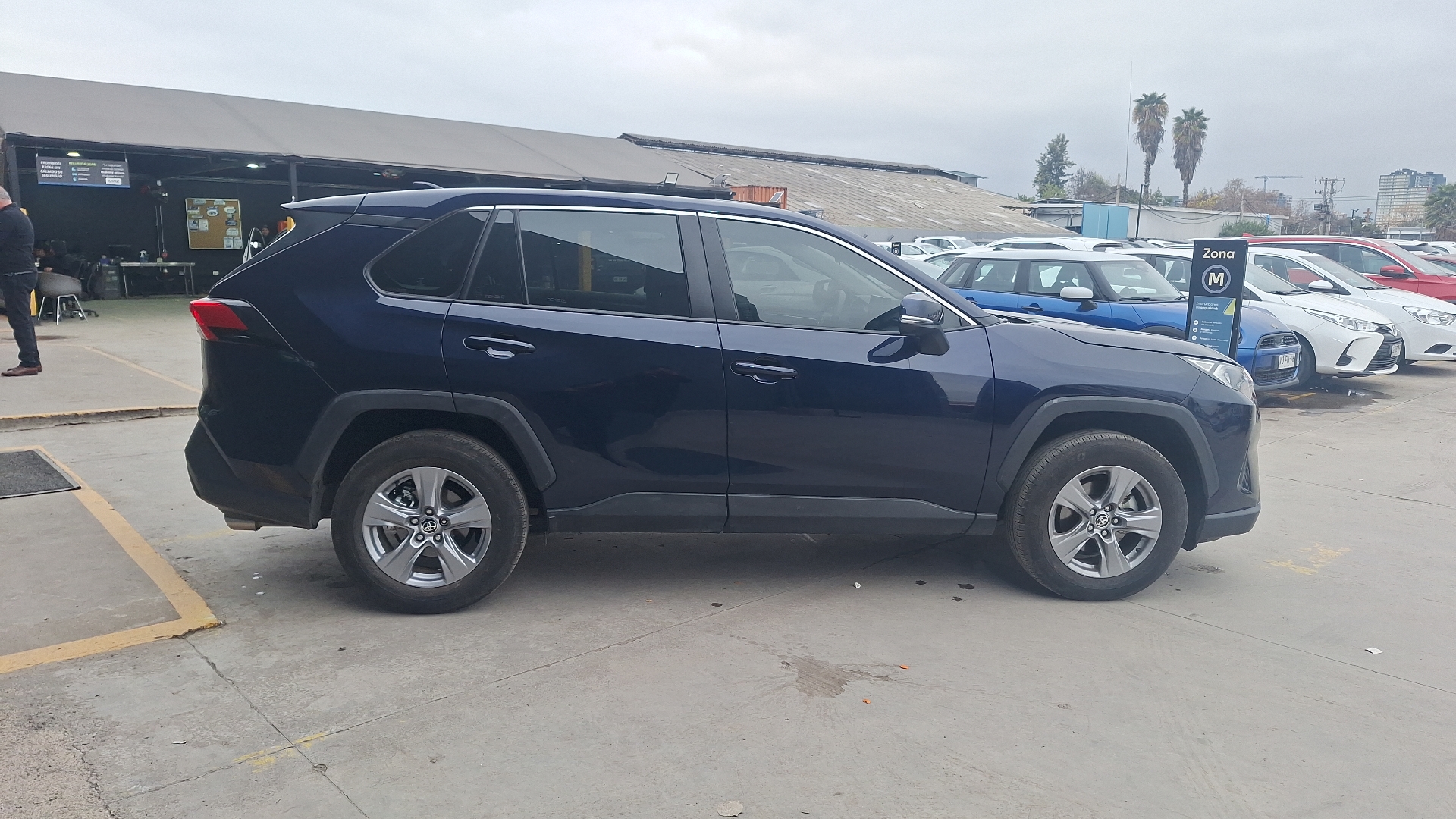 Toyota RAV4 — foto 5 de 15