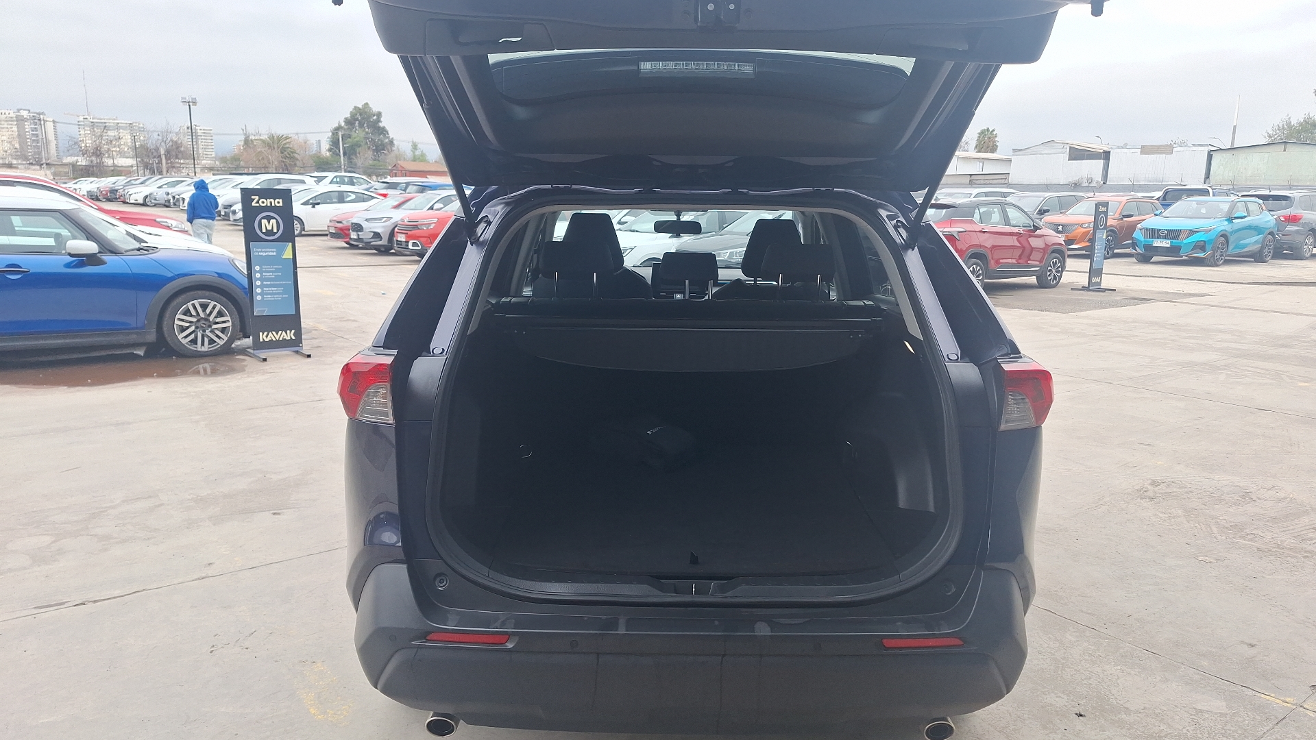 Toyota RAV4 — foto 4 de 15