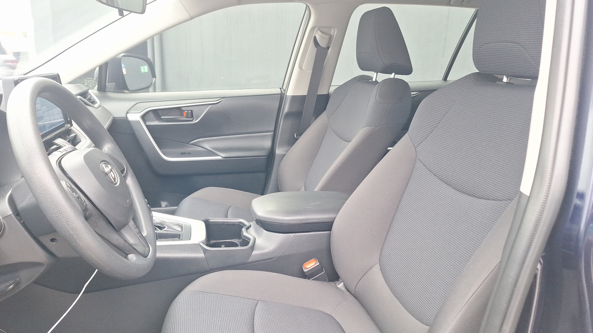 Toyota RAV4 — foto 14 de 15