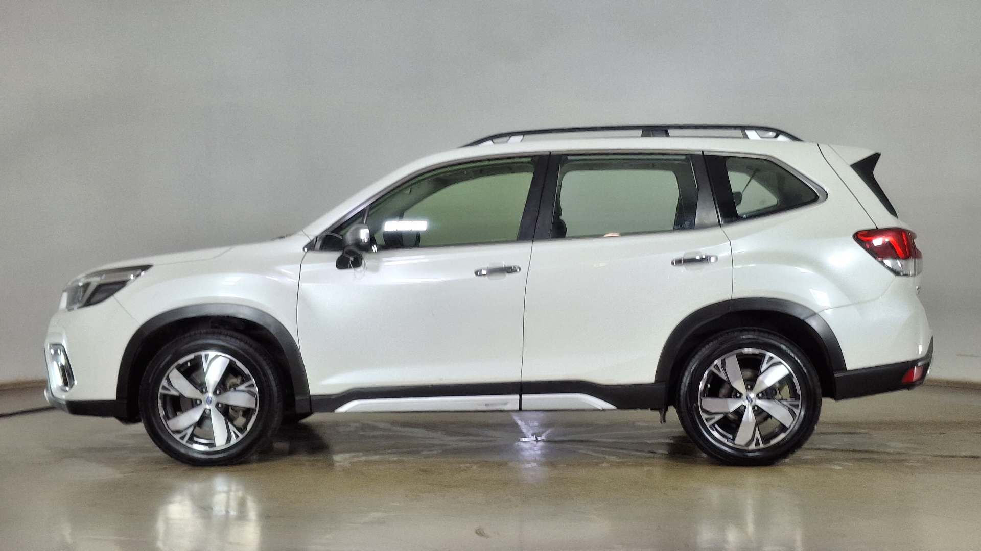 Subaru Forester — foto 7 de 17