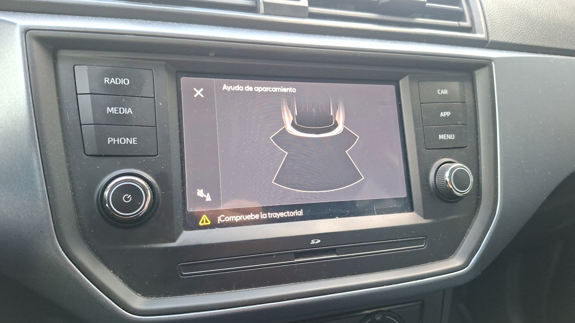 SEAT Arona — foto 12 de 15