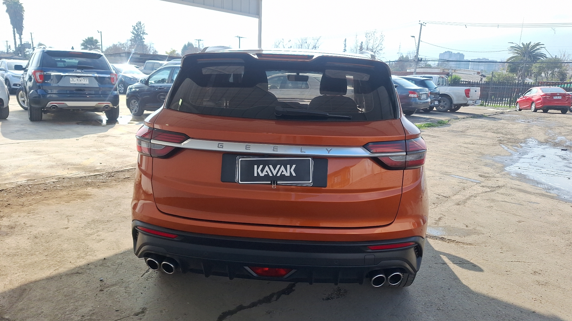 Geely Coolray — foto 3 de 15