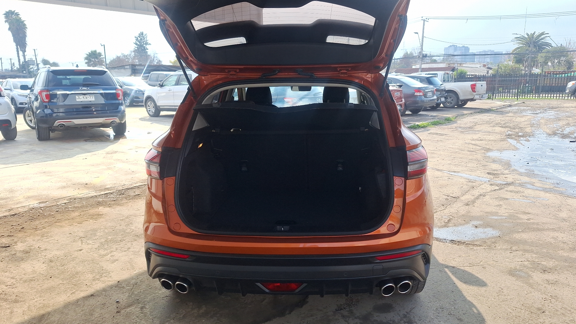 Geely Coolray — foto 4 de 15