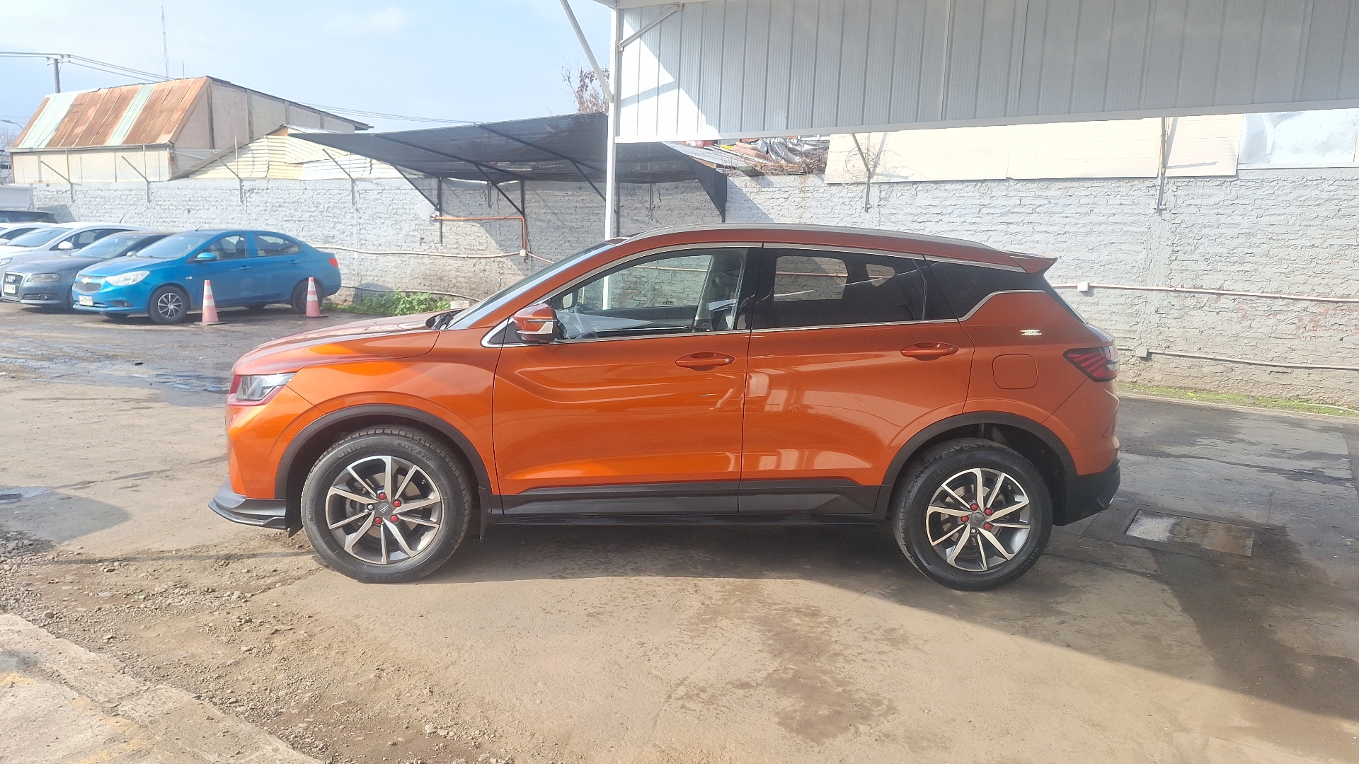 Geely Coolray — foto 2 de 15