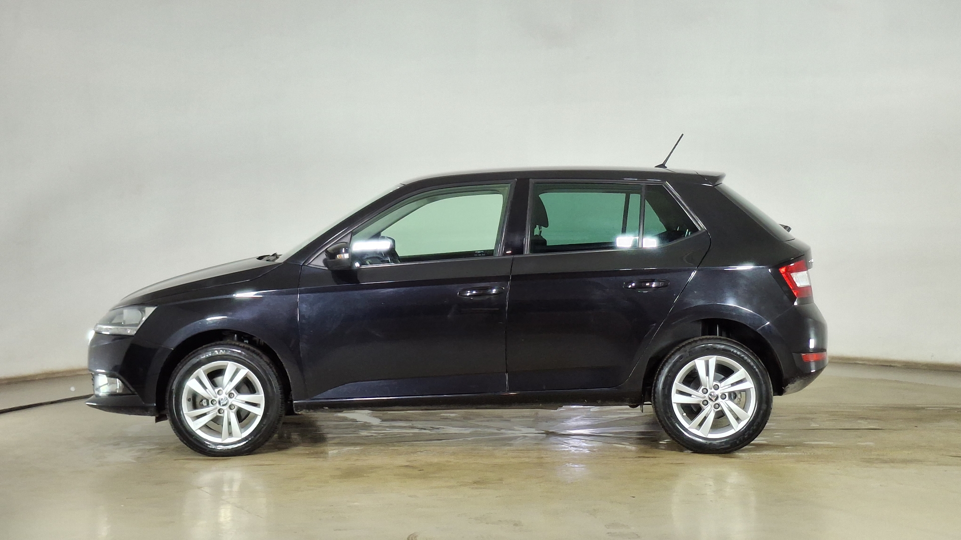 Škoda Fabia — foto 7 de 15