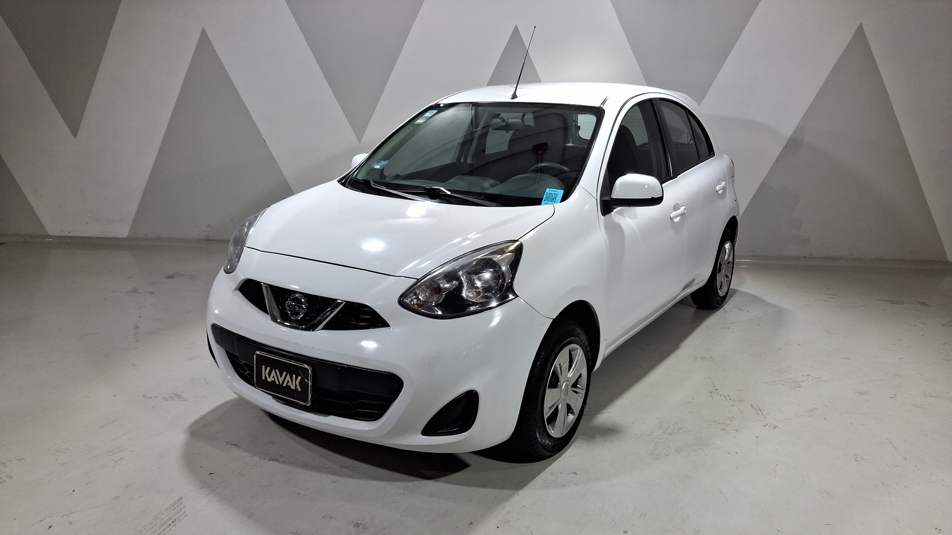 Nissan March 2018