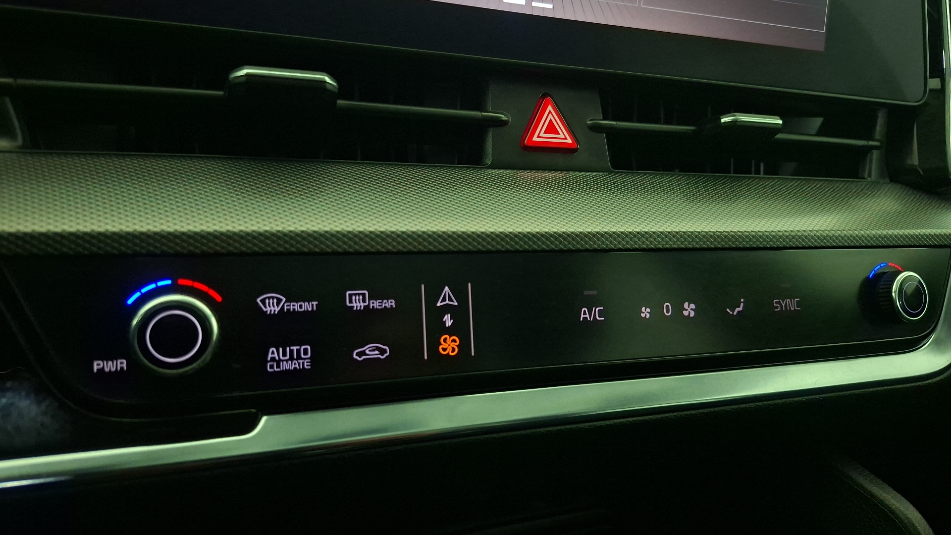 KIA Sportage — foto 15 de 16