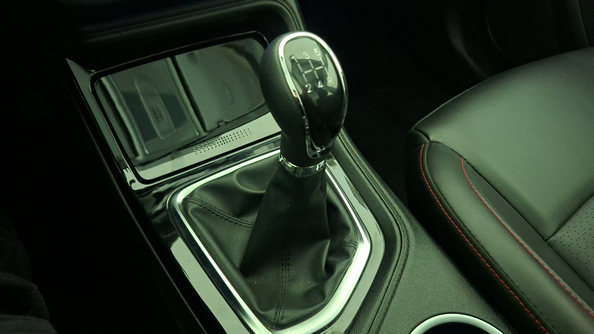 Changan Cs35 — foto 11 de 17