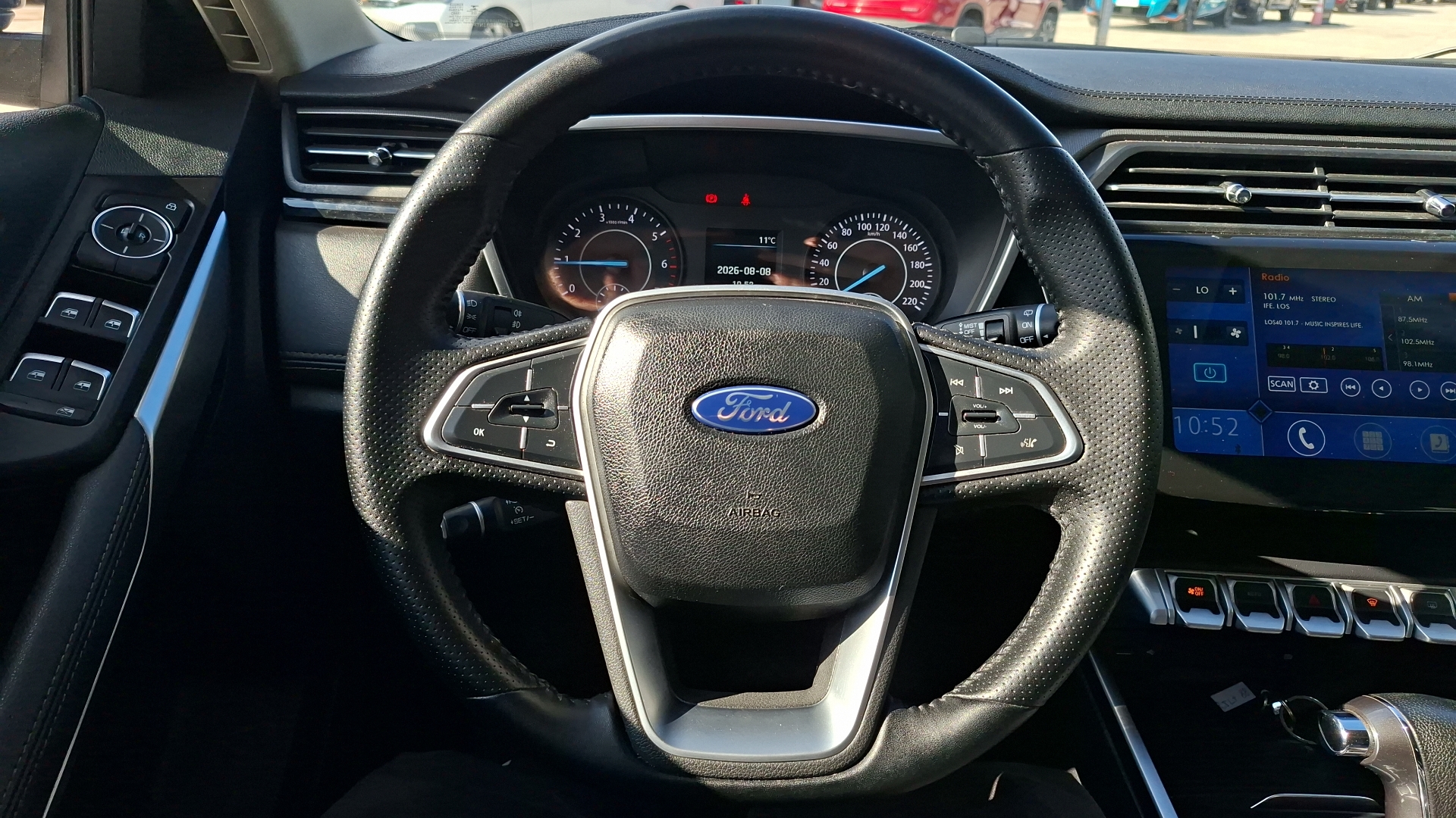 Ford Territory — foto 8 de 16