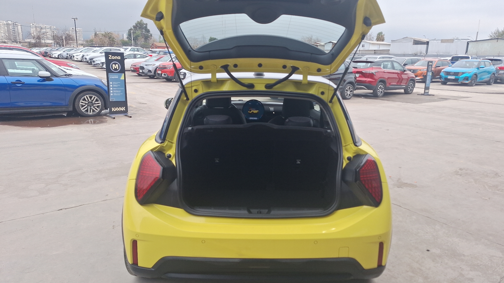 MINI Cooper — foto 4 de 15