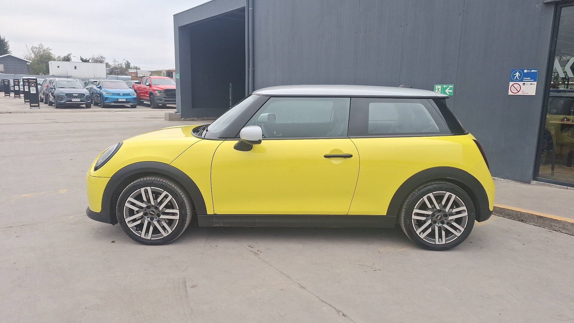 MINI Cooper — foto 2 de 15