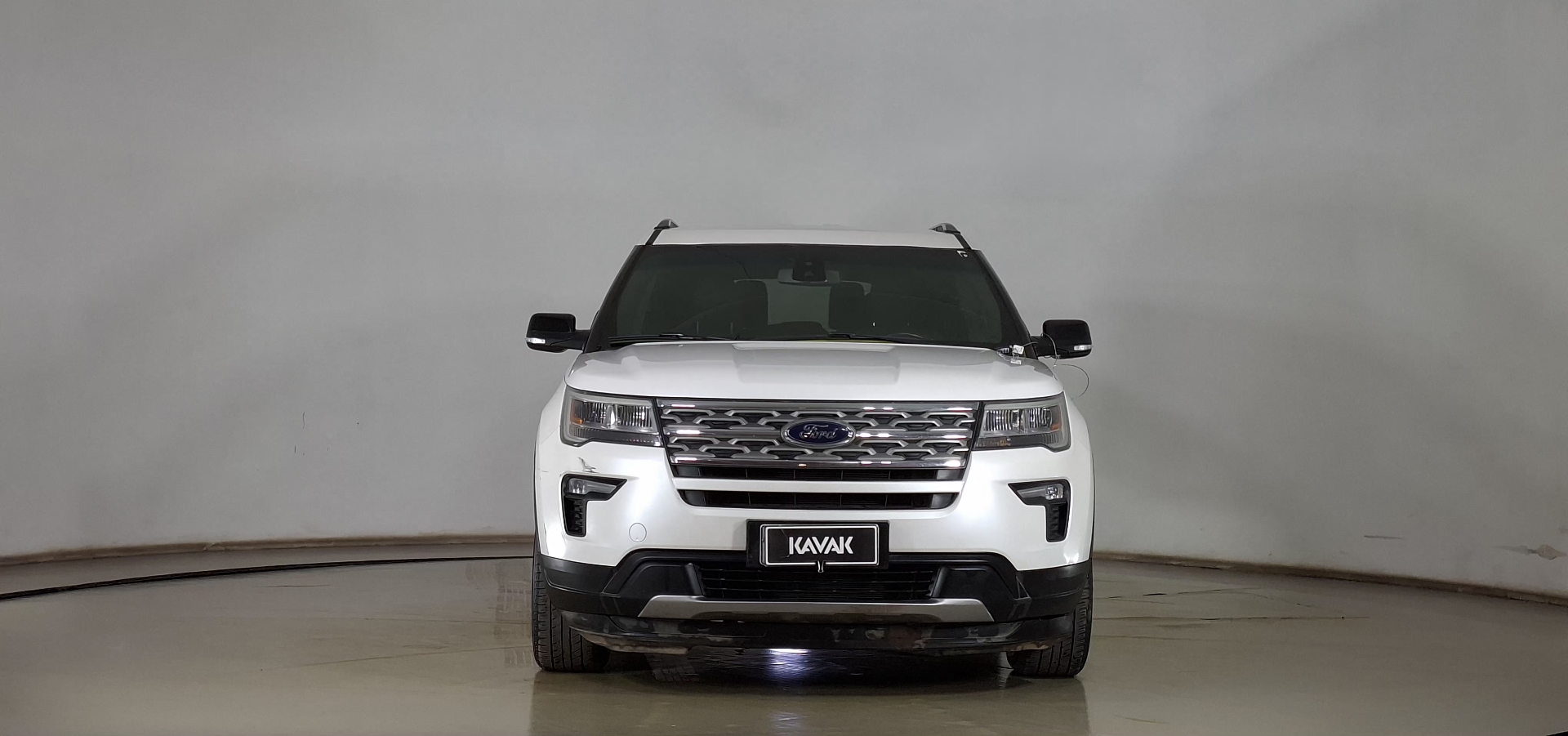 Ford Explorer — foto 2 de 17