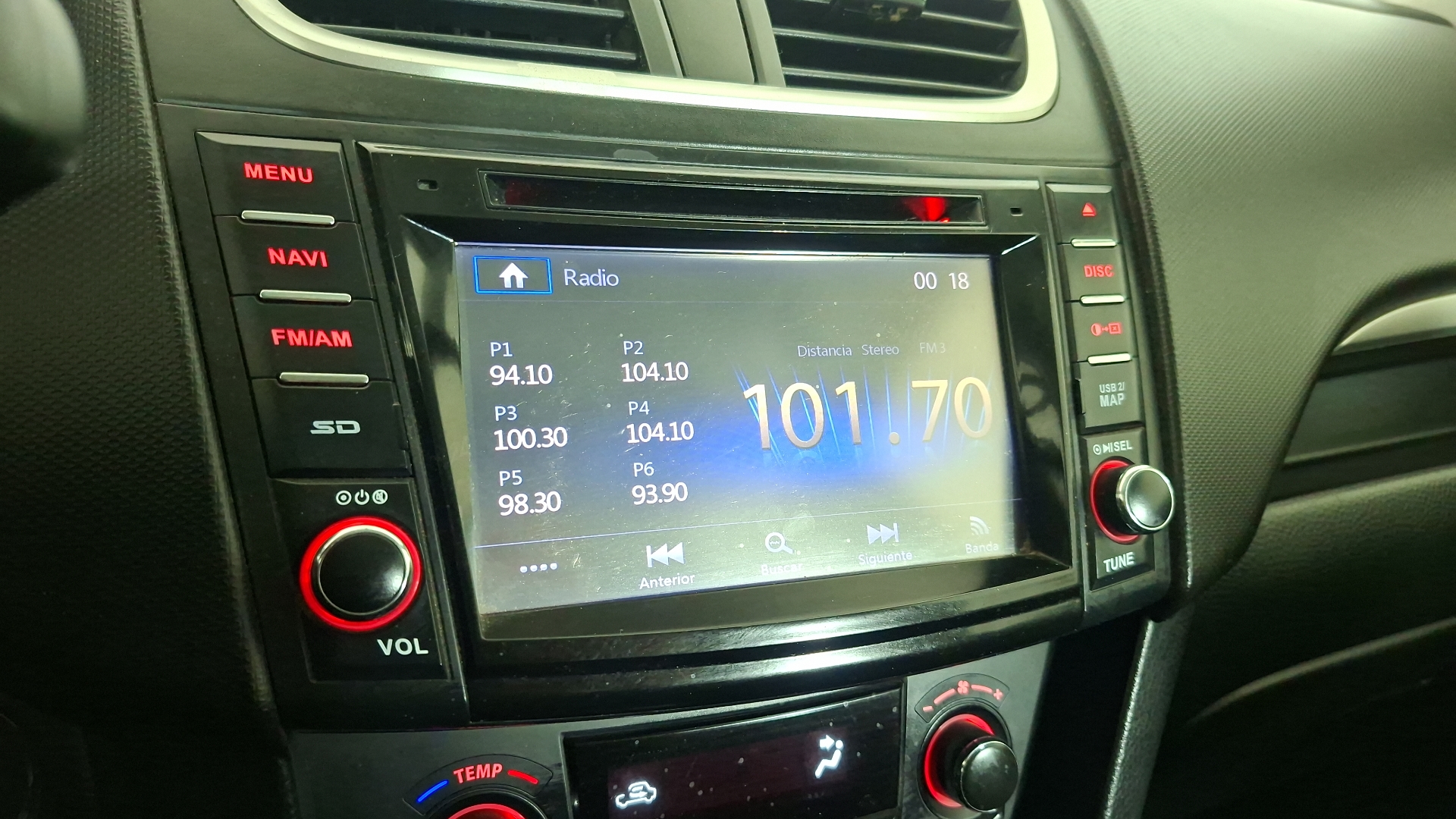 Suzuki Swift — foto 10 de 16