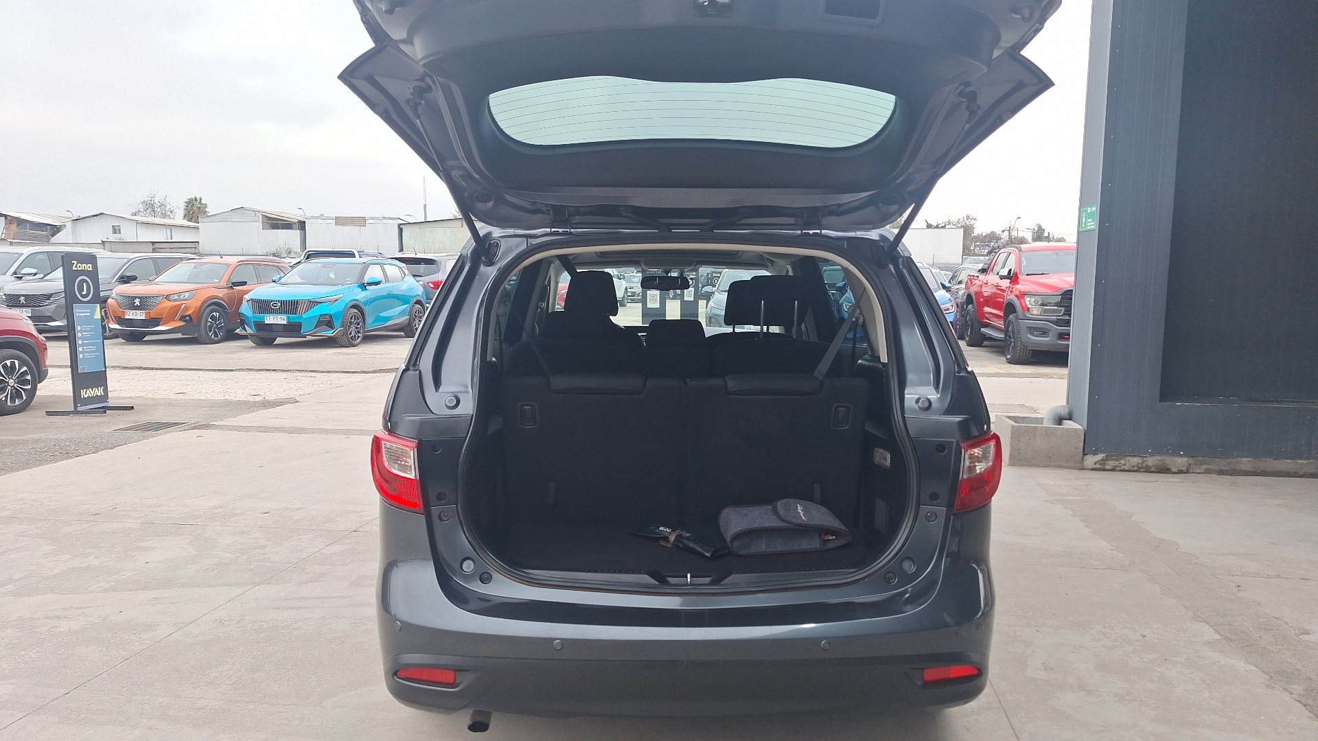 Mazda 5 — foto 4 de 16