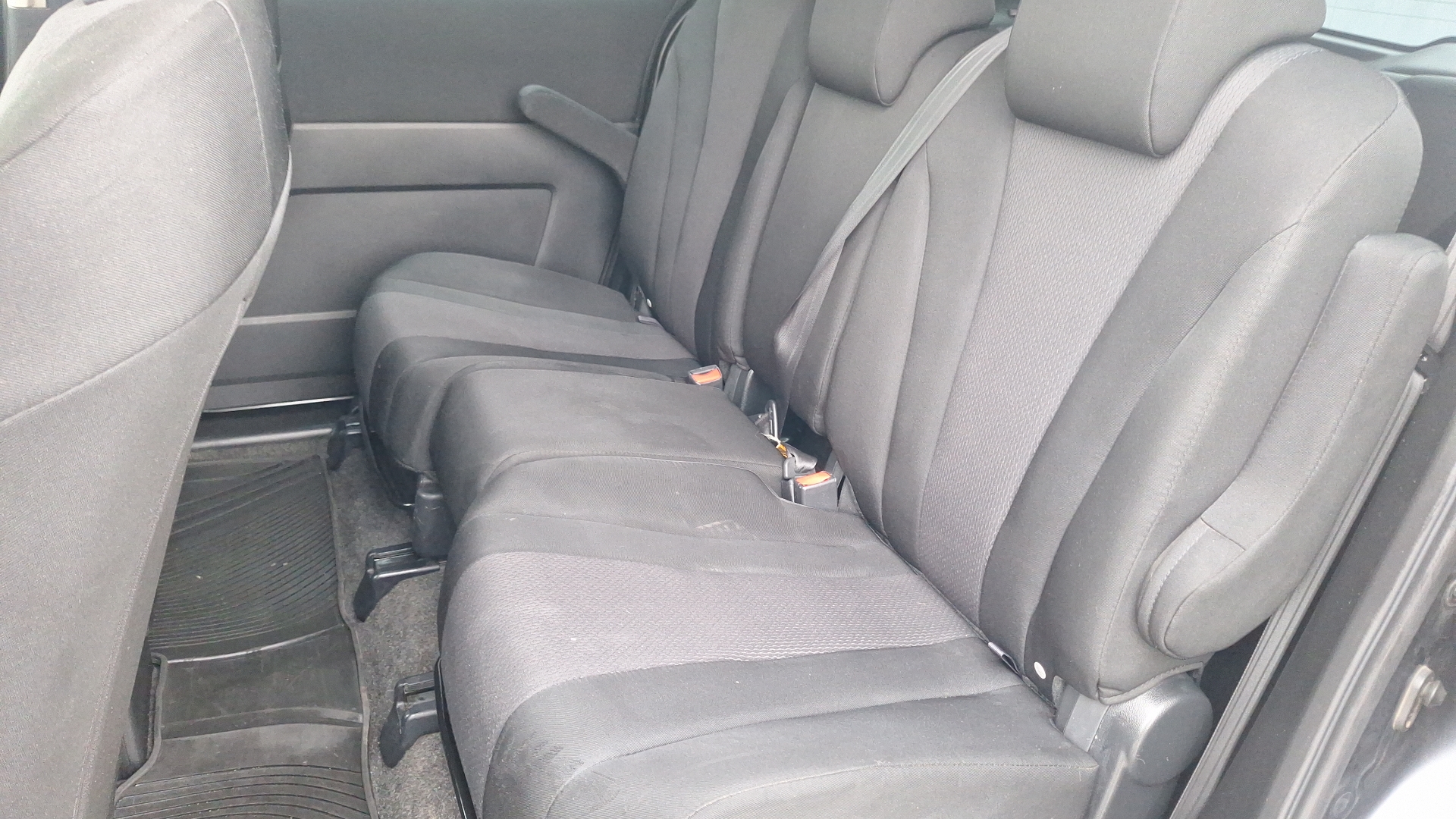 Mazda 5 — foto 14 de 16