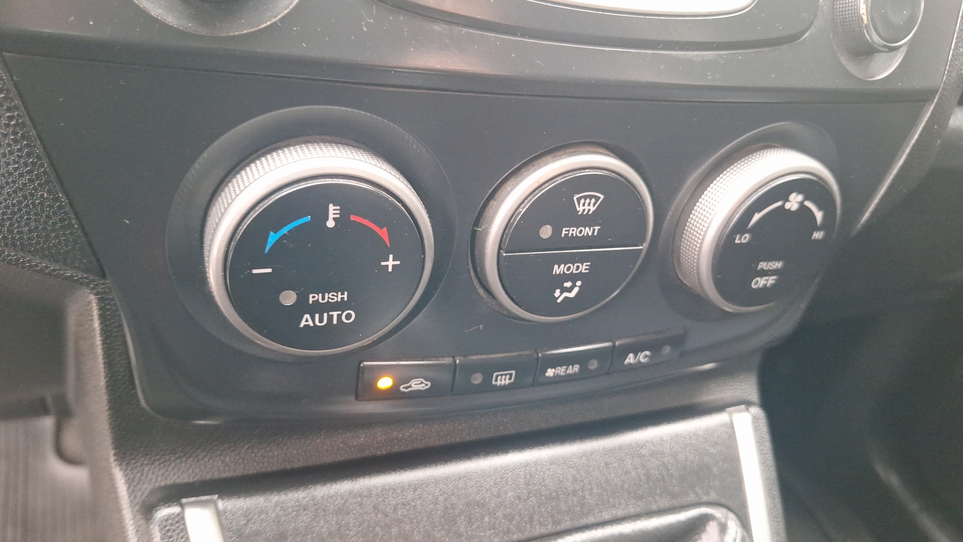 Mazda 5 — foto 16 de 16