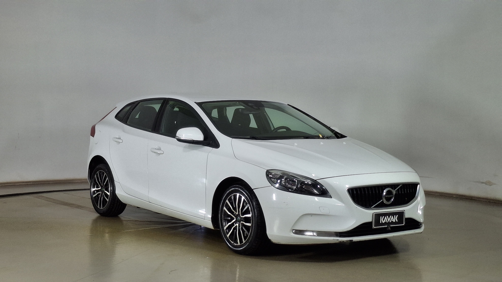 Volvo V40 — foto 3 de 15