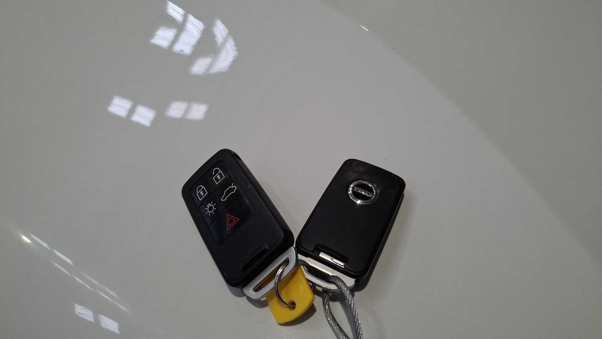 Volvo V40 — foto 15 de 15
