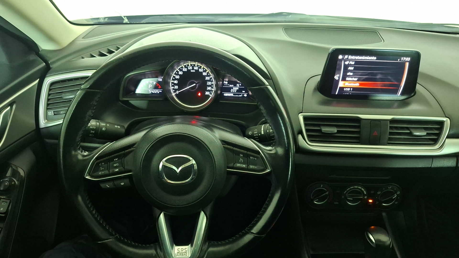 Mazda 3 — foto 8 de 17