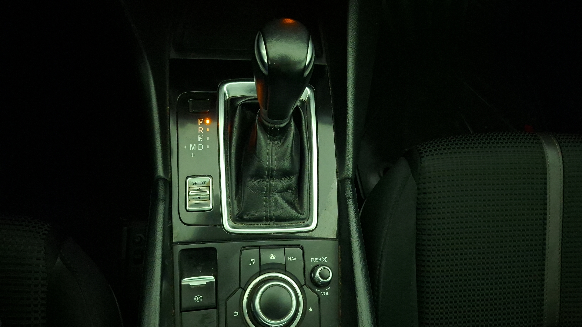 Mazda 3 — foto 11 de 17