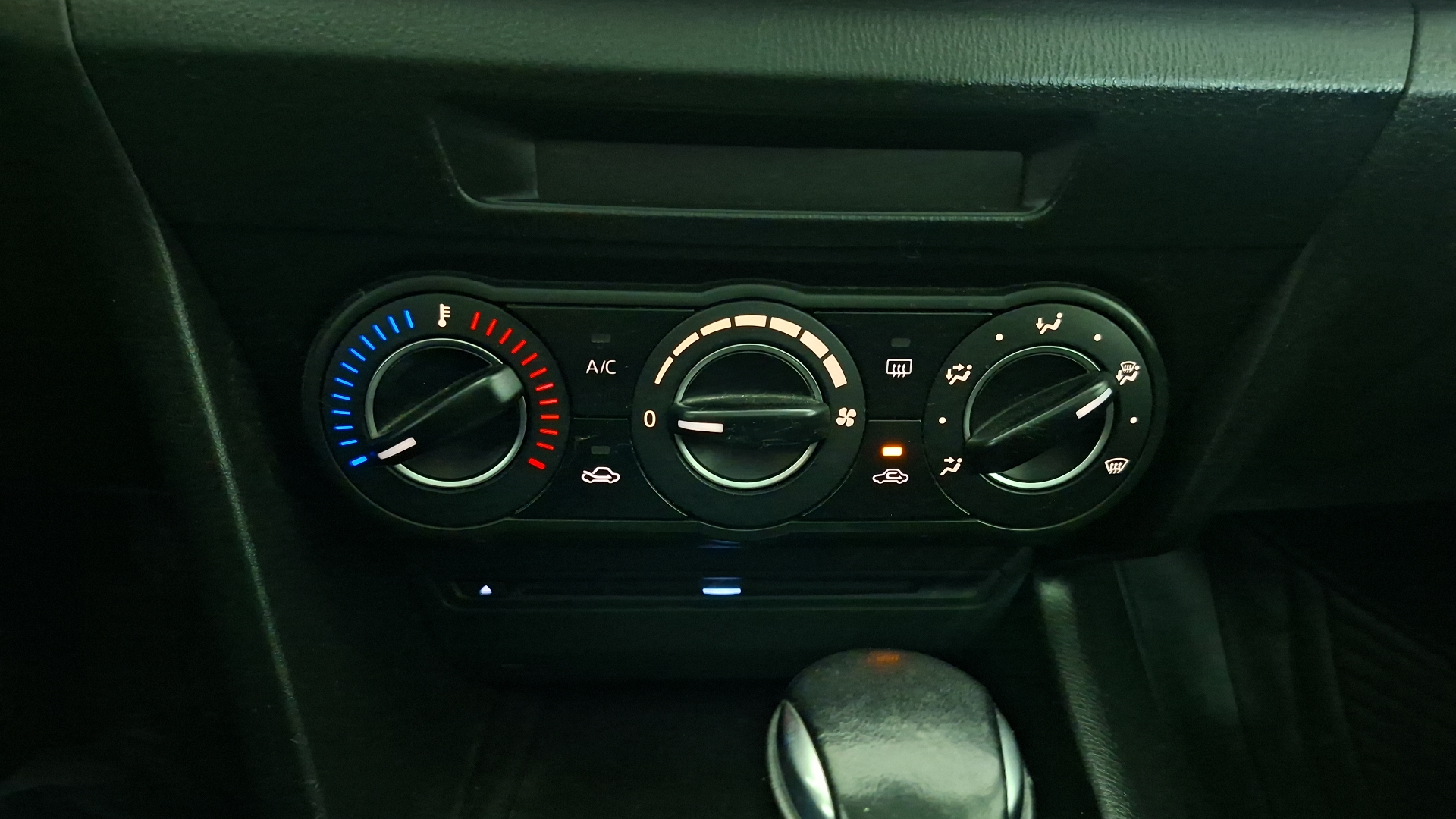 Mazda 3 — foto 16 de 17