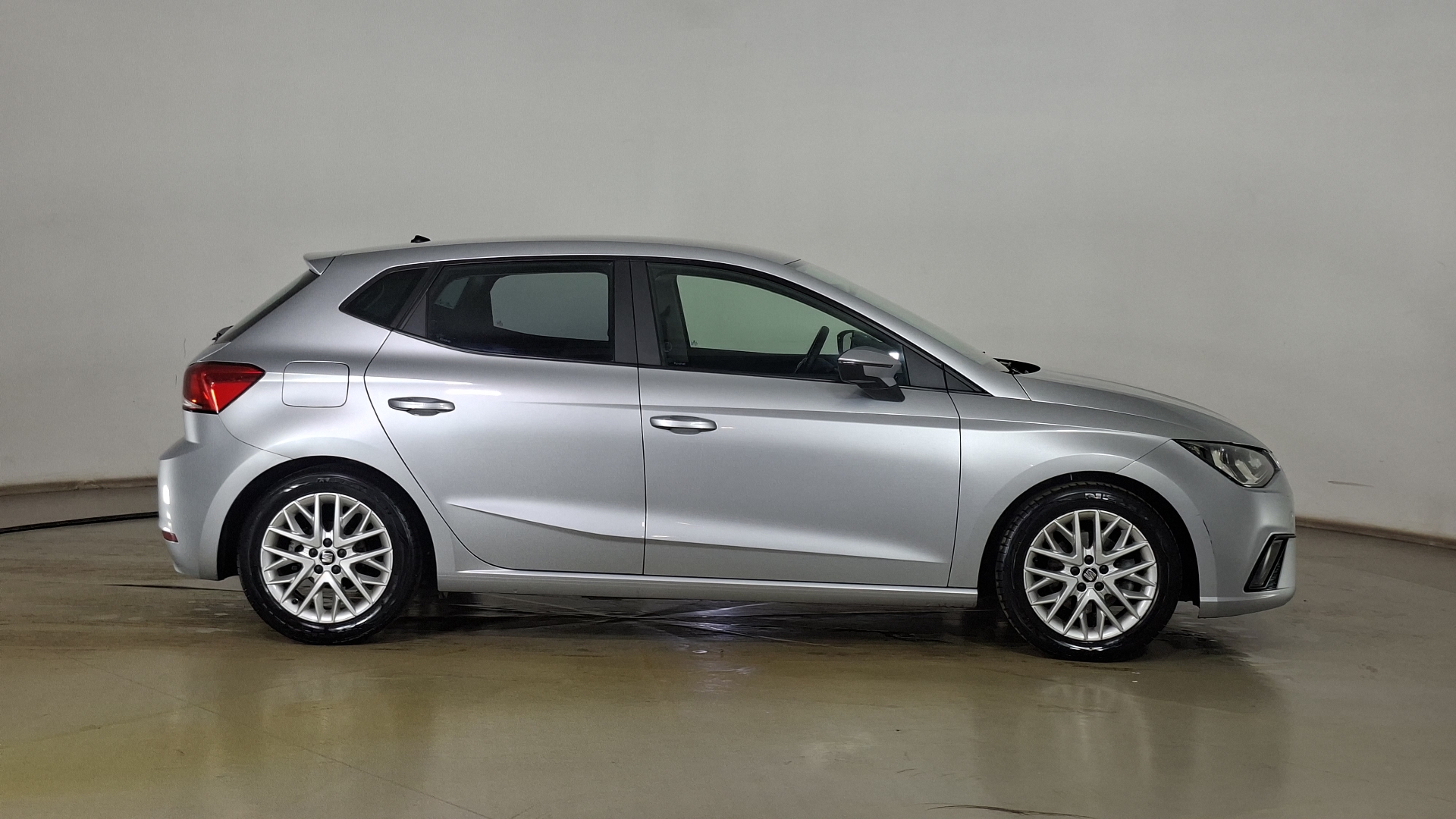 SEAT Ibiza — foto 4 de 15