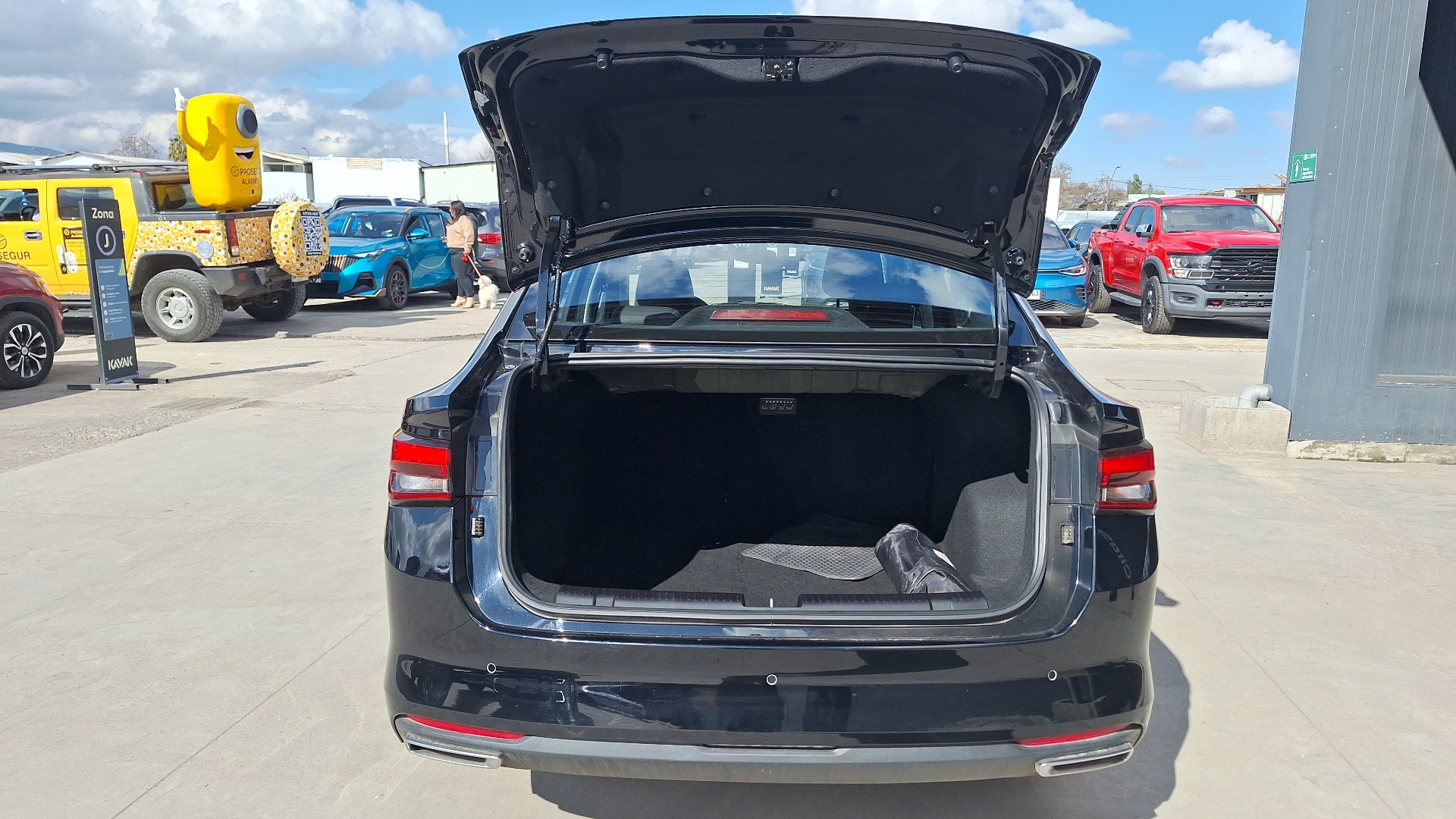 Chevrolet Sail — foto 4 de 15