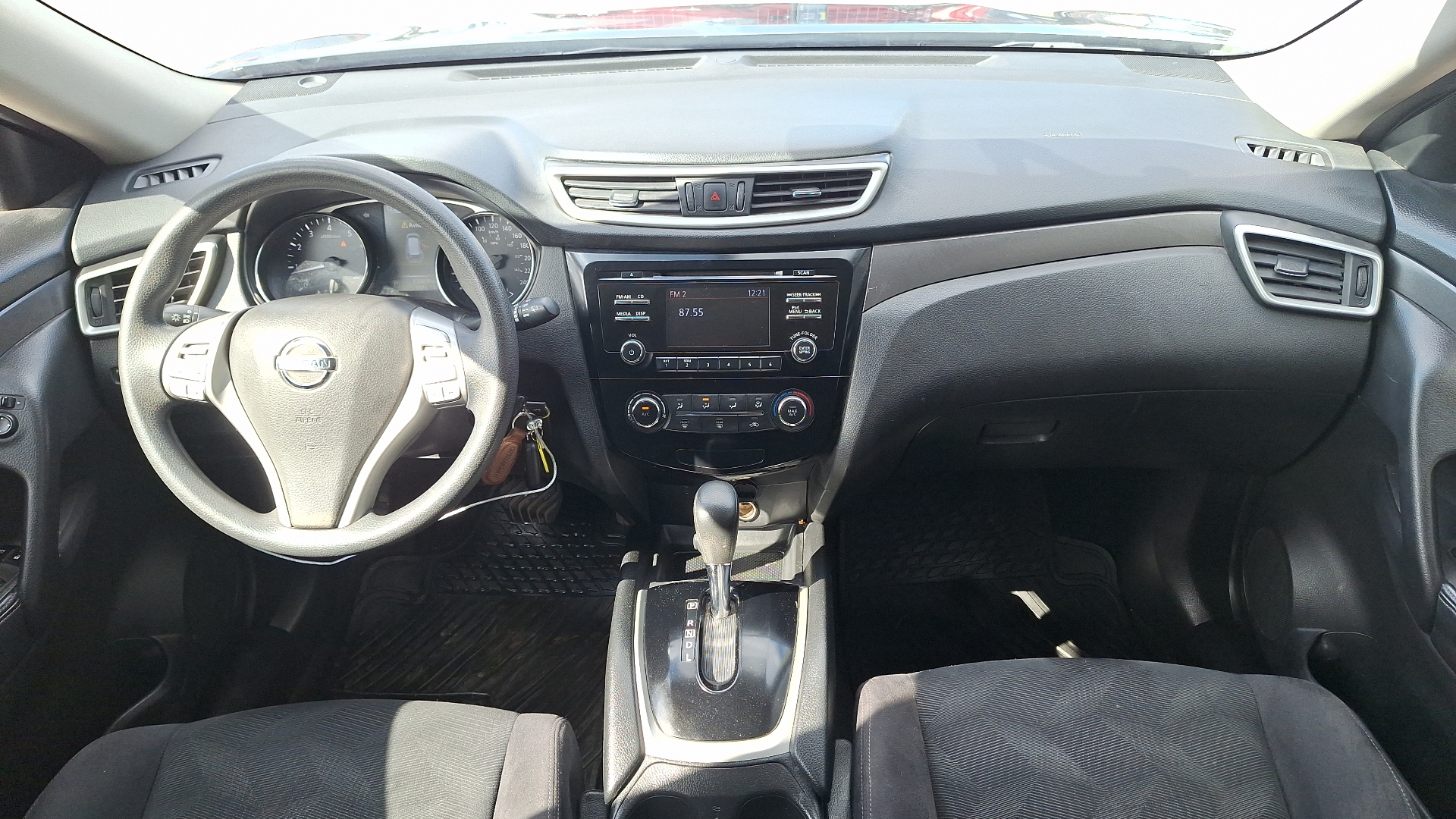Nissan X-Trail — foto 6 de 15